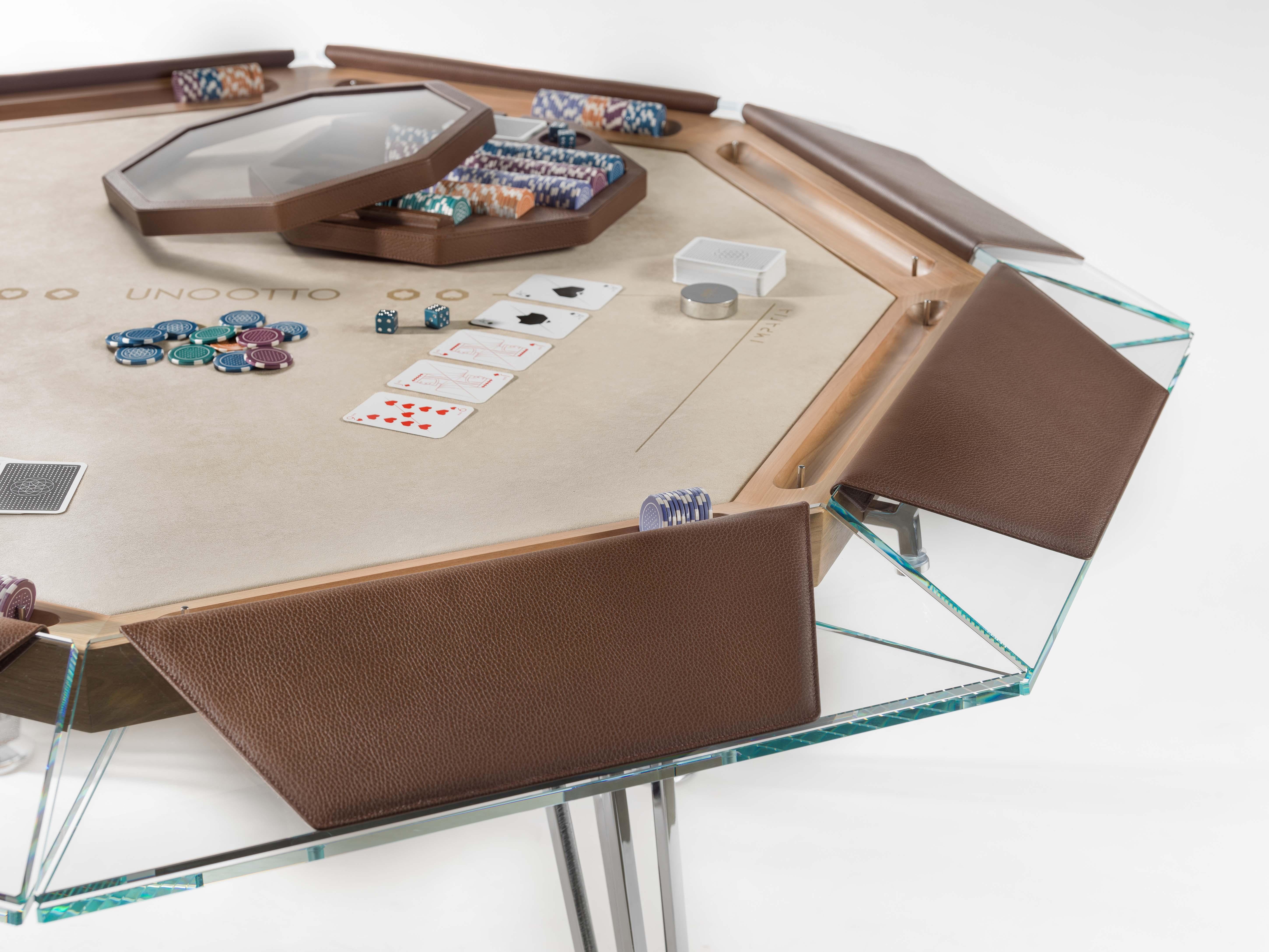 Unootto is the reinterpretation of the traditional professional poker table, making the A-game stylish and sophisticated.

This one-of-a-kind octagonal poker table features a unique low-iron glass top edge supported by an inner ashwood tabletop,