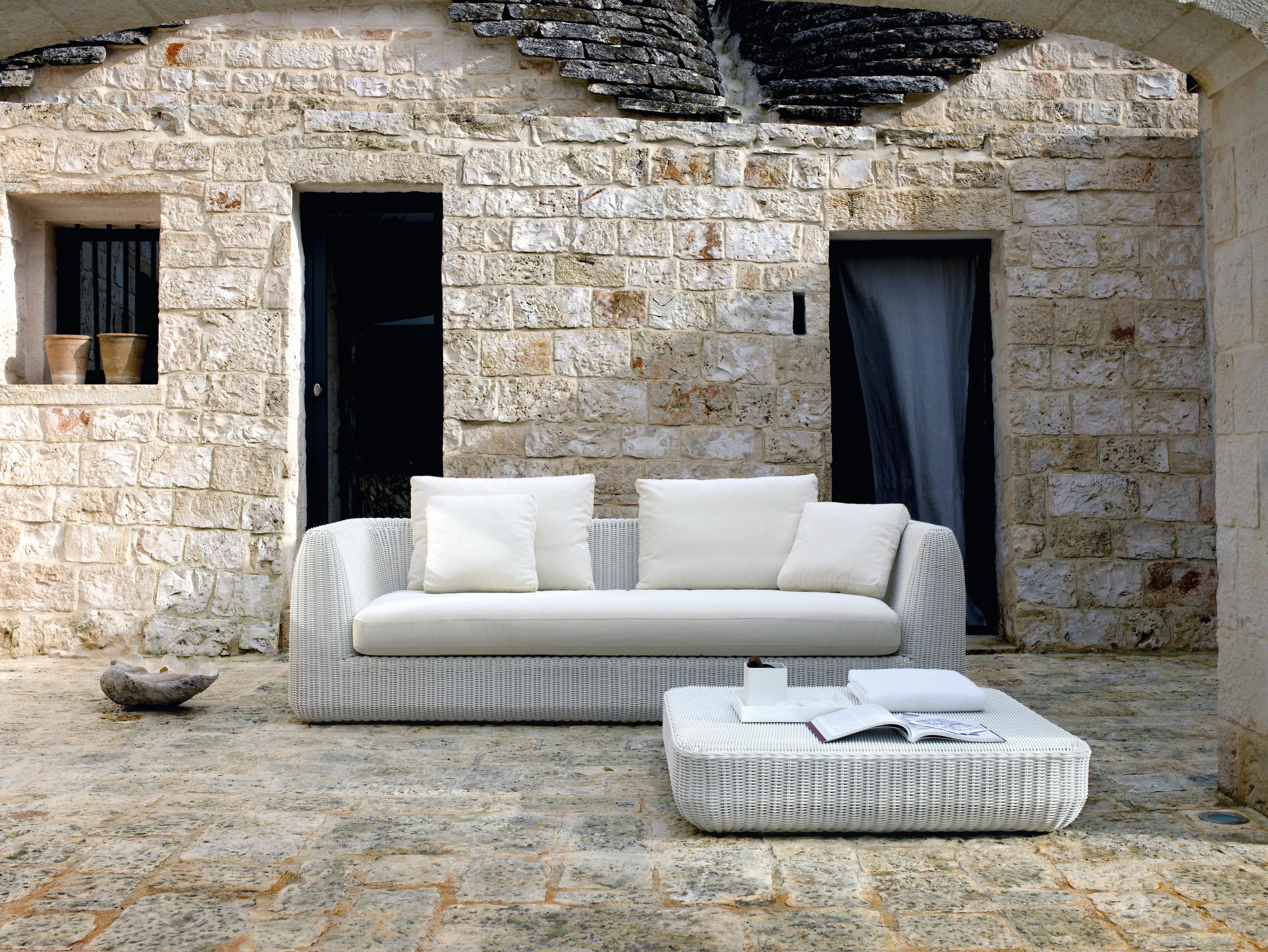 Unopiu' Agora Coffee Table Outdoor Collection For Sale 4