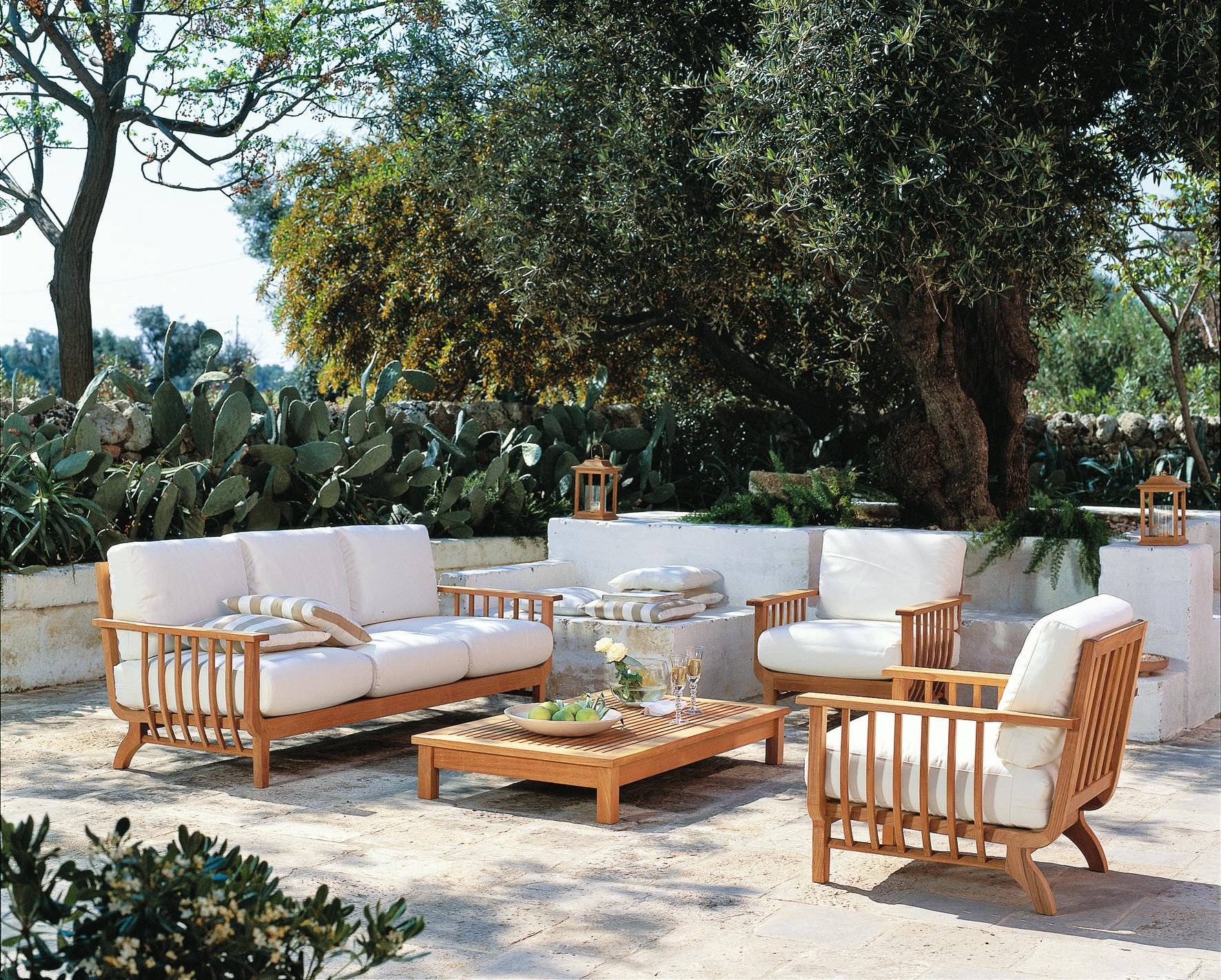 Wood Unopiu' Chelsea Sofa Outdoor Collection For Sale