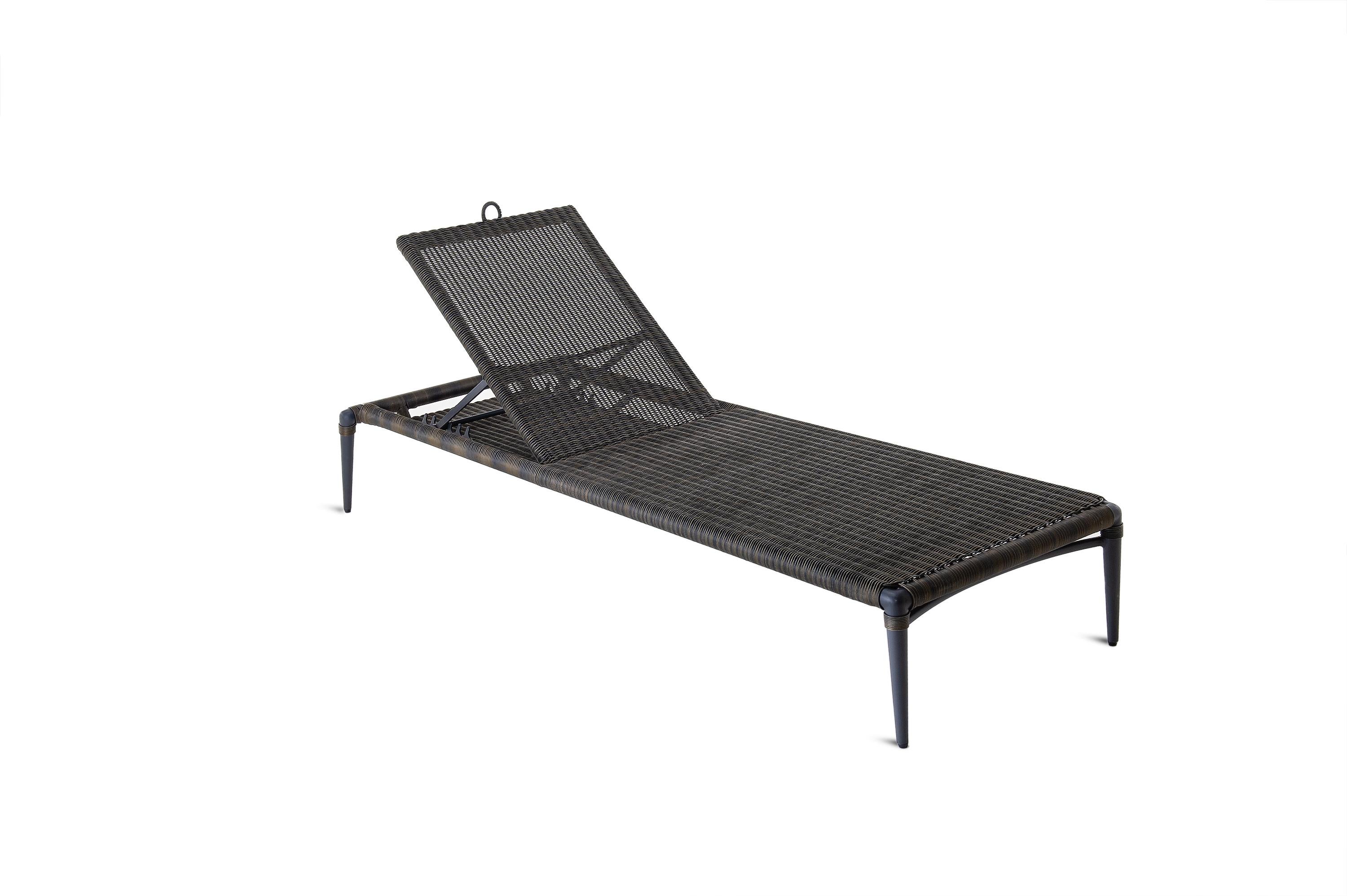Contemporary Unopiu' Experience Sunlounger Outdoor Collection For Sale