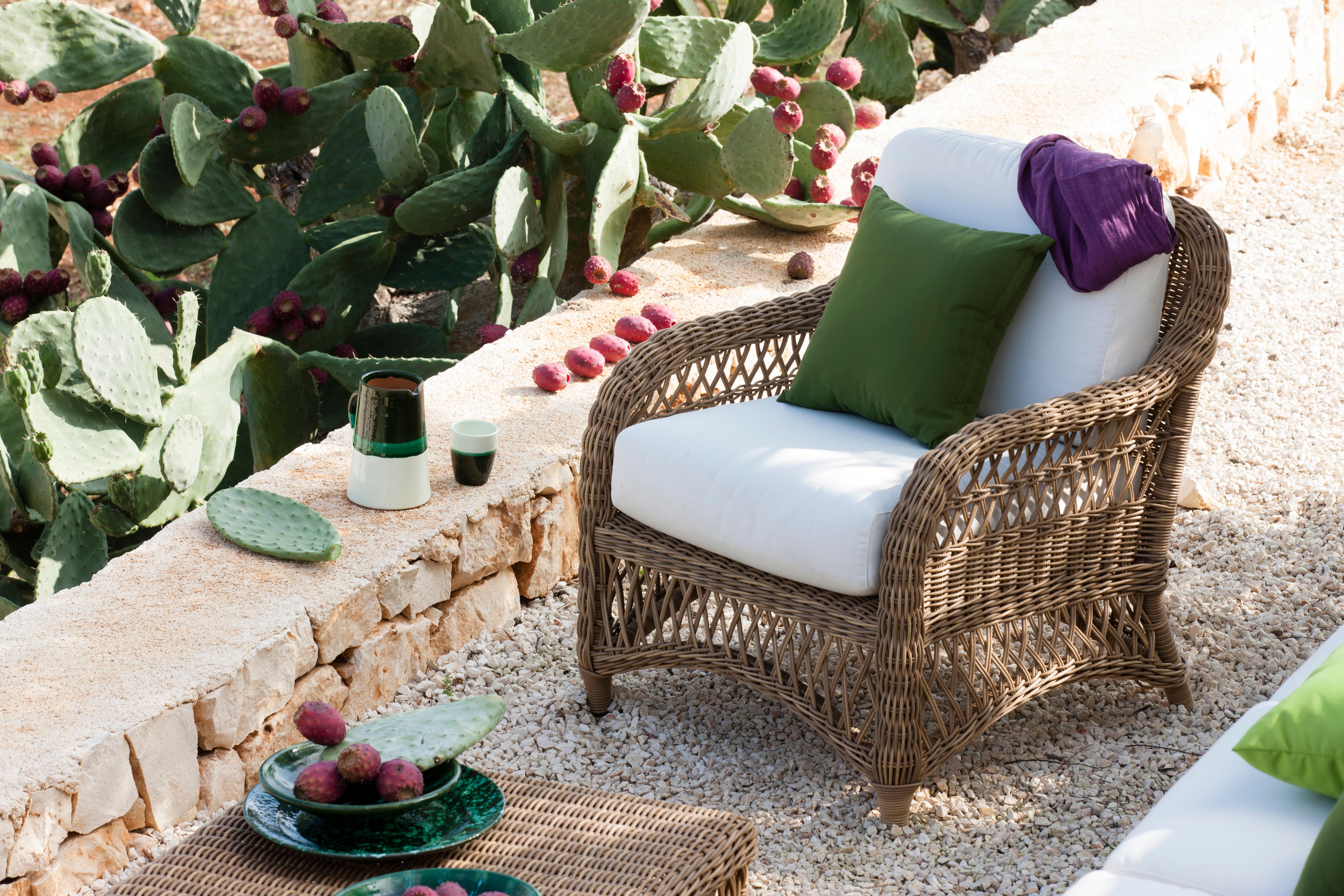 Italian Unopiu' Olimpia Coffee Table Outdoor Collection For Sale