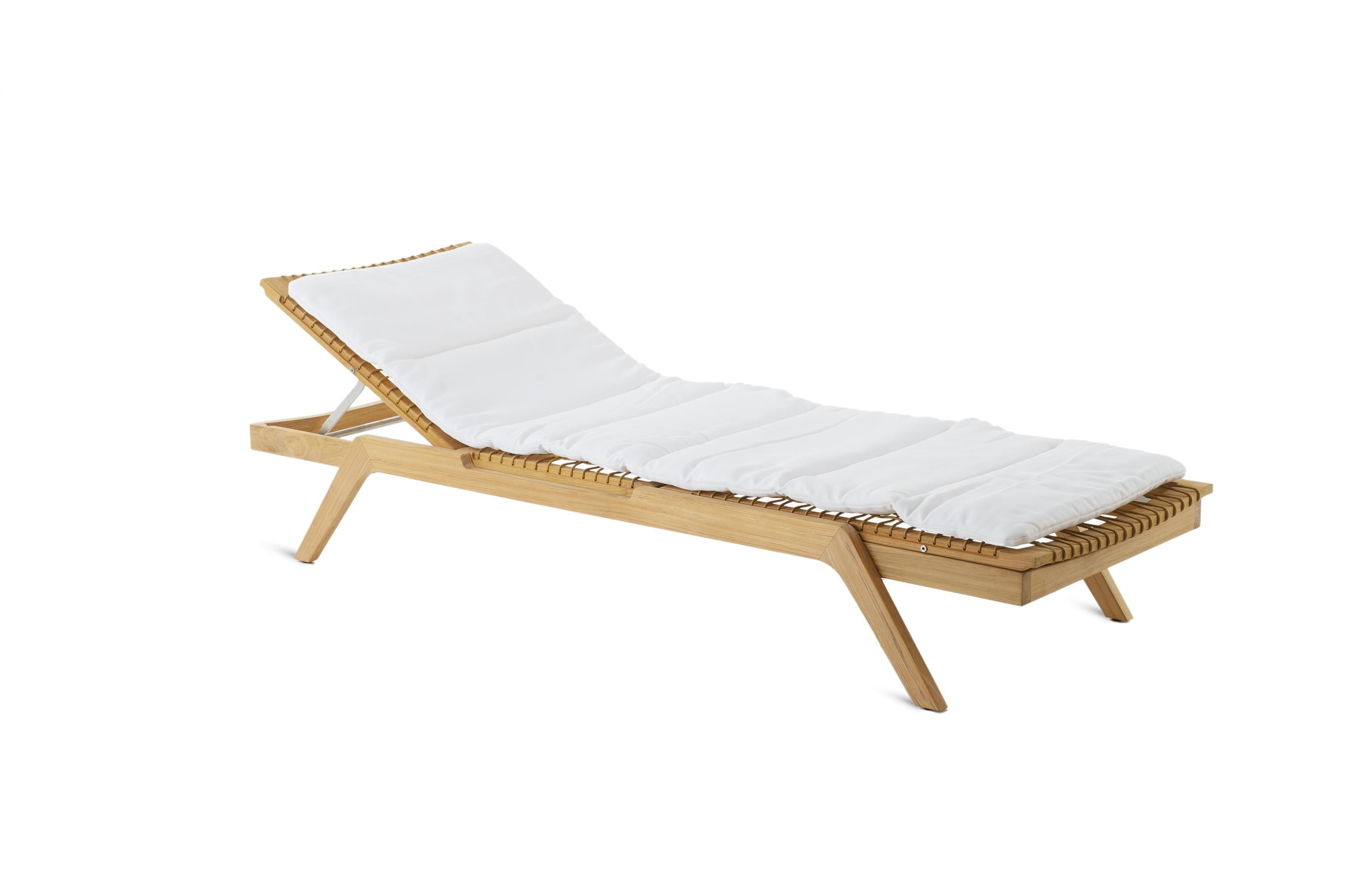 Unopiu' Synthesis Sunlounger Outdoor Collection - IN STOCK For Sale 3