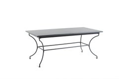 La collection de tables d'extérieur Toscana par Unopiu