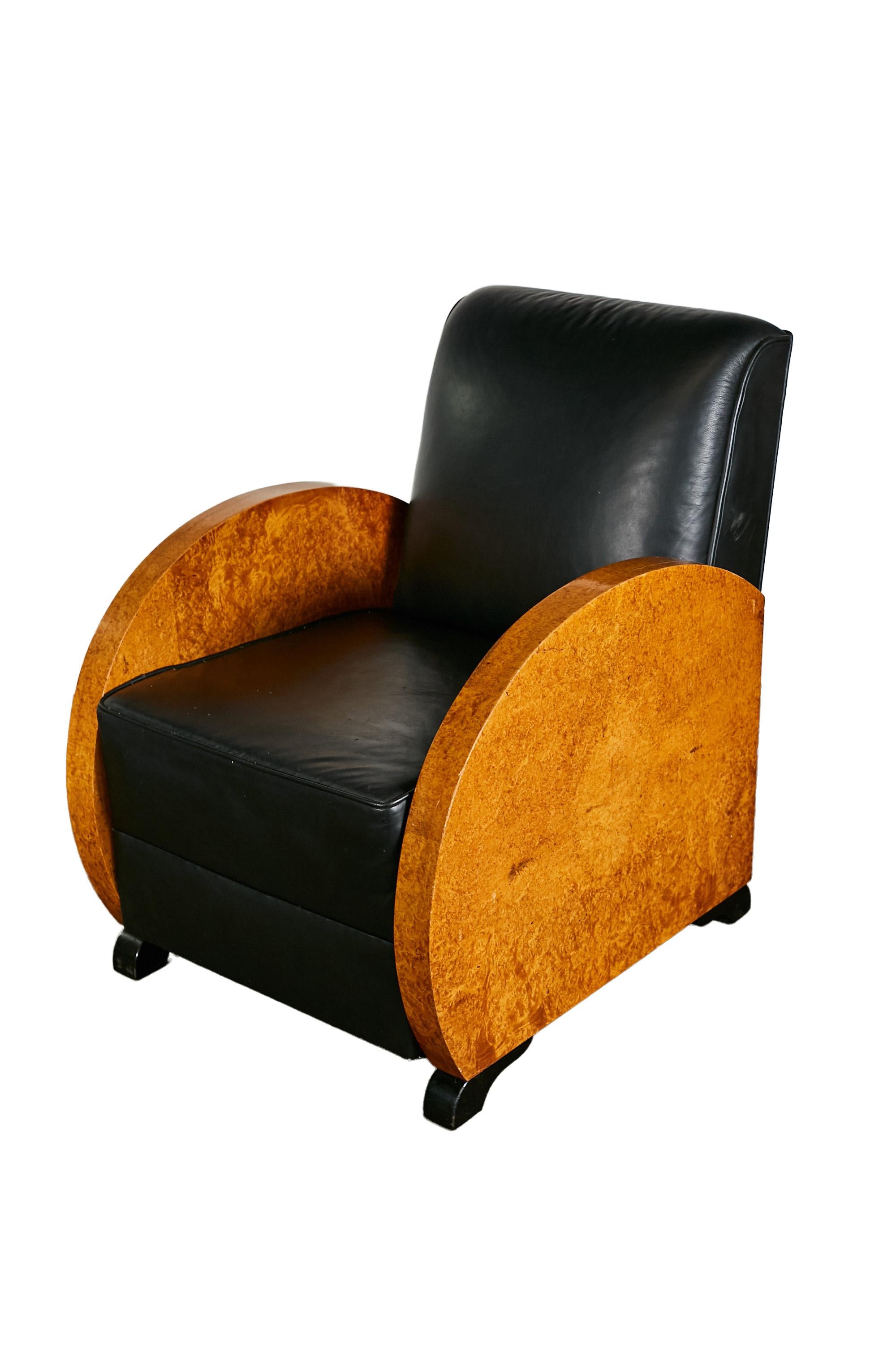 Unrestored Amboina armchair duo with black leather seats In Good Condition For Sale In Greven, DE
