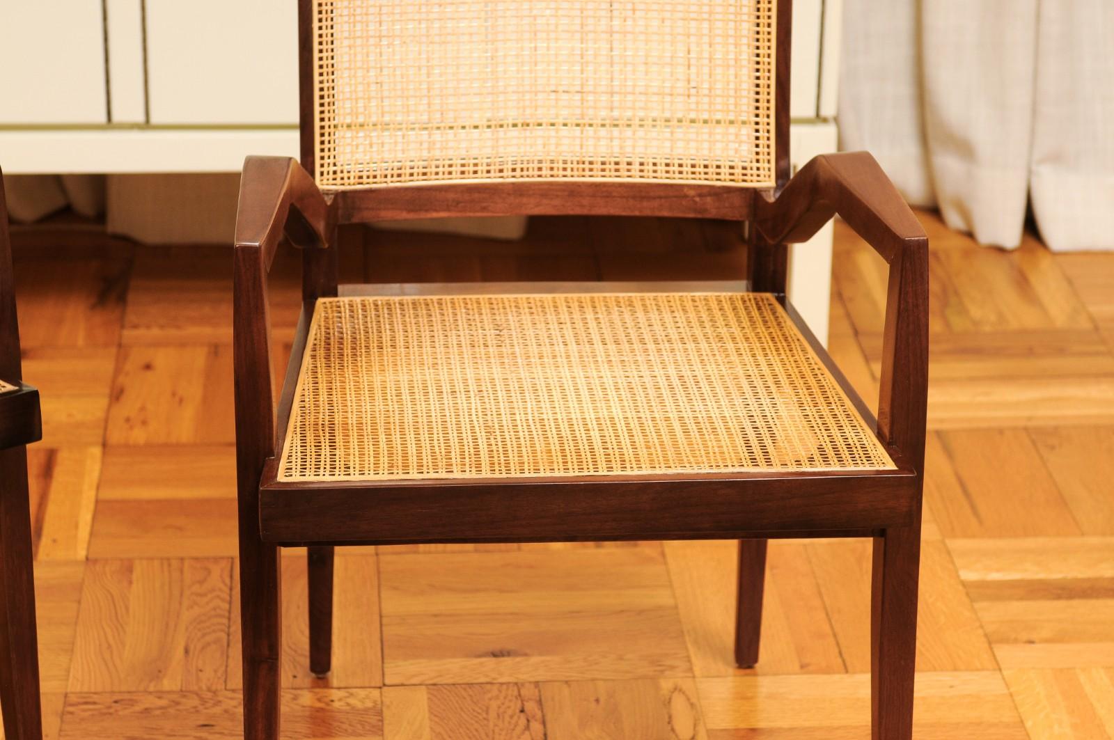 Impareggiabile set di 12 eleganti sedie a bracci in canna di Michael Taylor, 1960 circa - Seduta in canna In condizioni ottime in vendita a Atlanta, GA