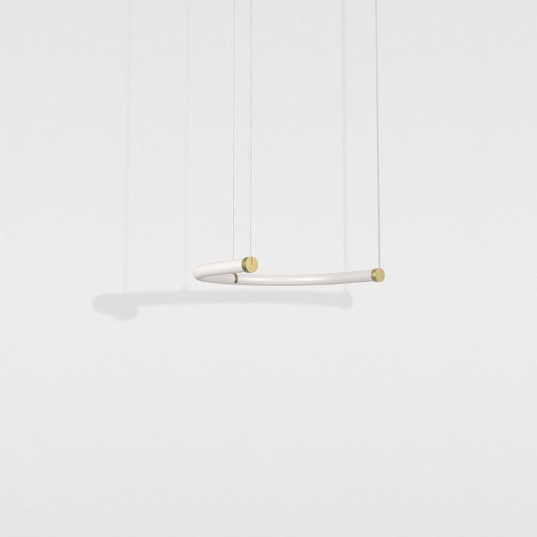 Francese PETITE FRITURE Unseen, Lampada a sospensione U, Ottone, Designer Studiopepe in vendita