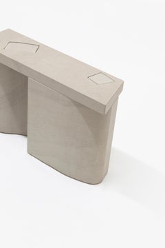 Unsichtbarer Tisch 2 von Bahraini-Danish aus Marmor Giallo Avorio