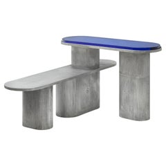 Table bleue « Unsighted Table » de Jeonghwa Seo