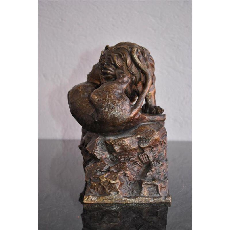 XIXe siècle Bronze animalier du 19ème siècle non signé avec lions en vente