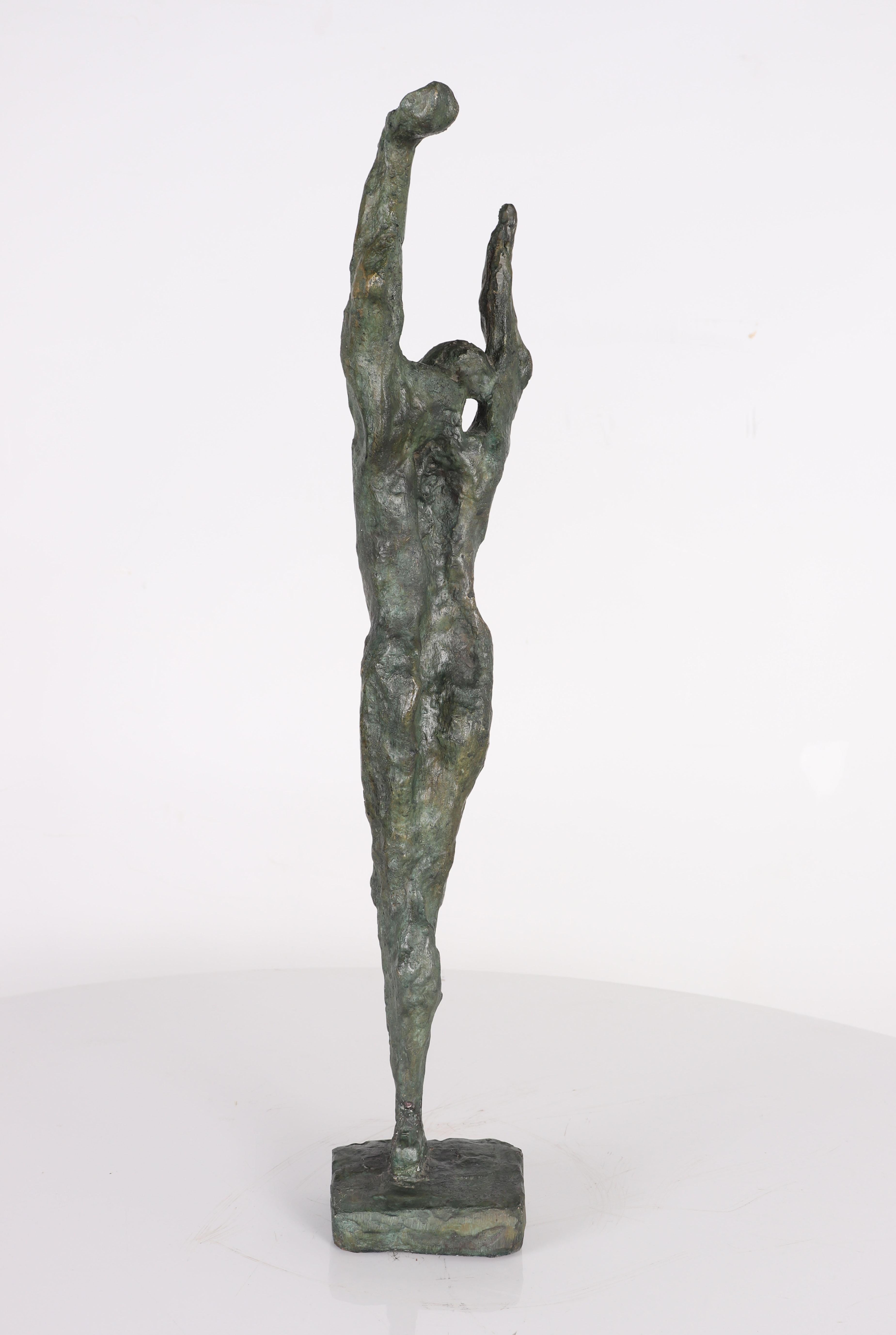 Unsigned American School Brutalist bronze figure sculpture.

In my organic, contemporary, vintage and mid-century modern aesthetic.

Sourced by our accessories team. 1 available.