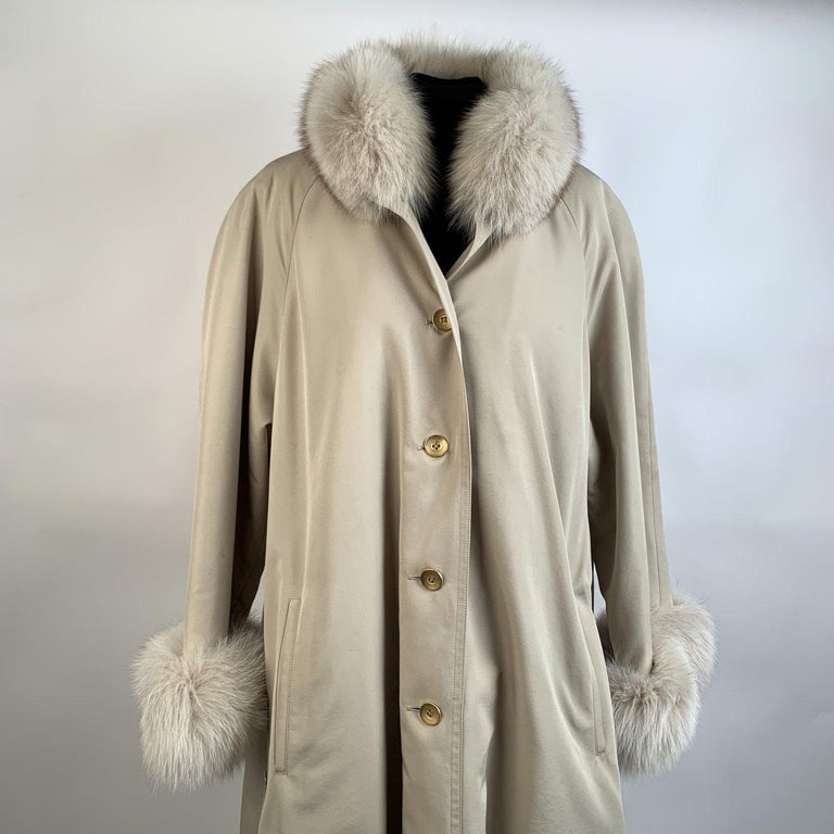 Unsigned Vintage Beige Fox Fur Trim Coat with Removable Lining For Sale ...