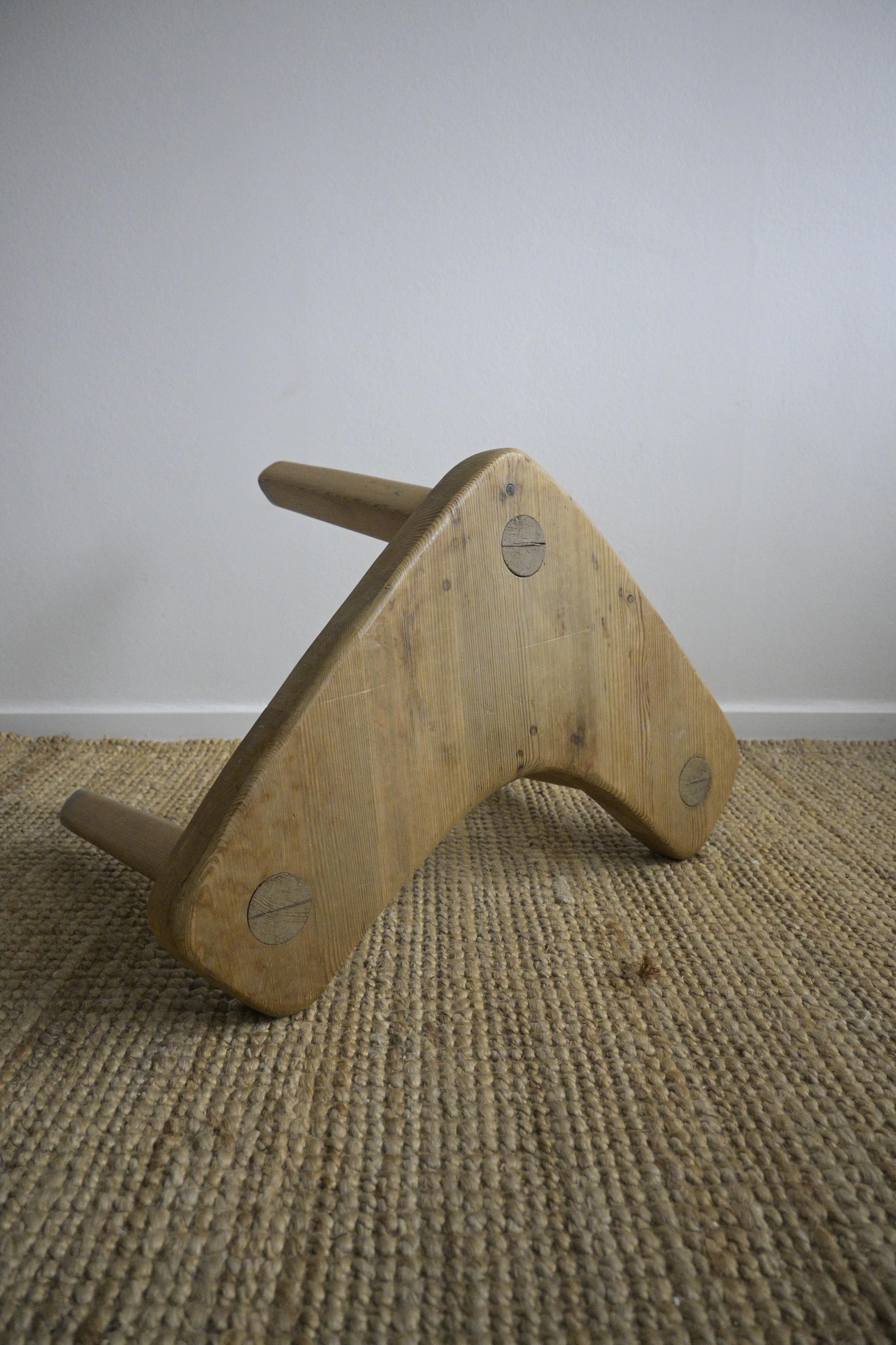 Unsymmetric Pine Stool or Side Table by Stig Sandqvist, Vemdalen, Sweden 1950s For Sale 3