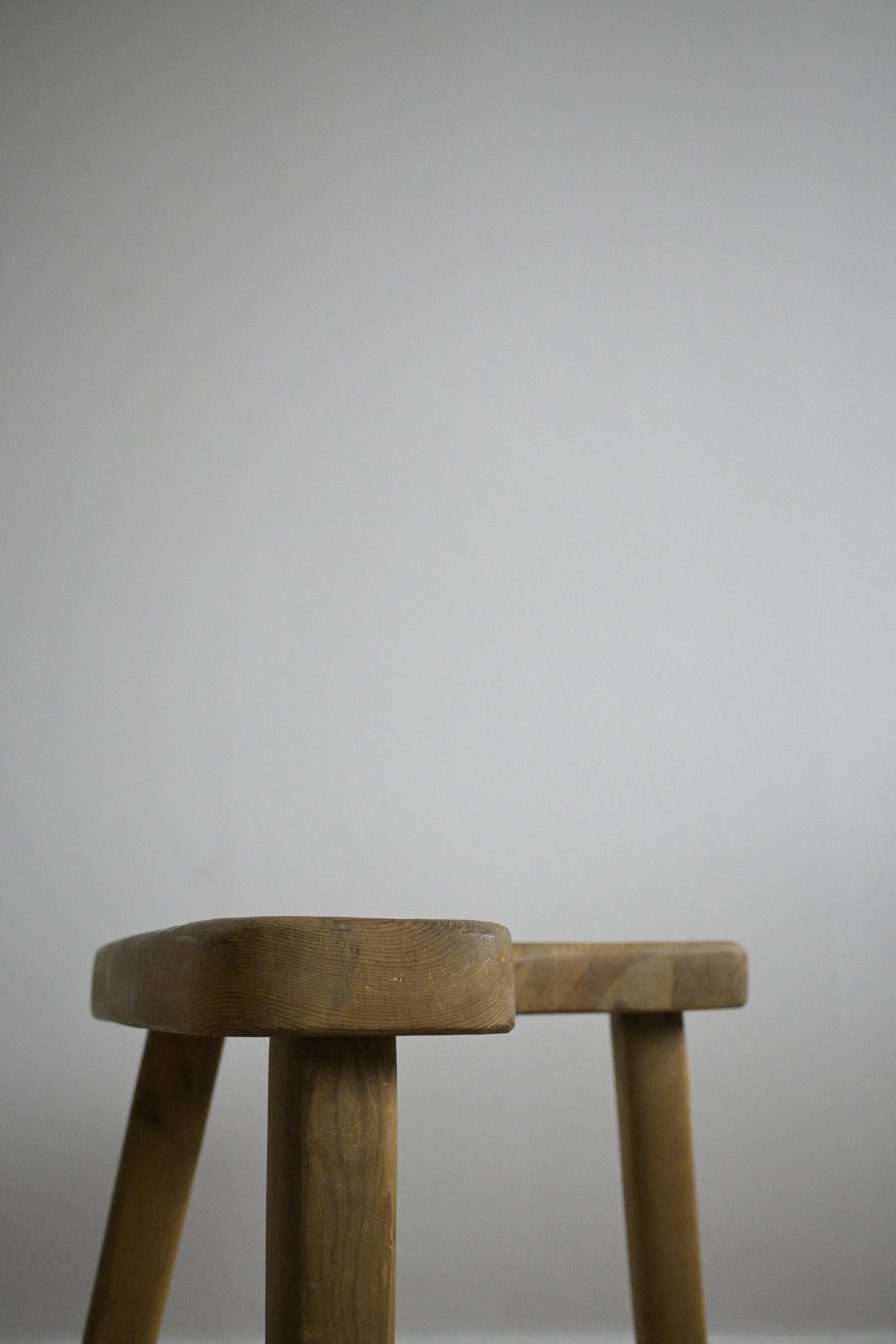 Unsymmetric Pine Stool or Side Table by Stig Sandqvist, Vemdalen, Sweden 1950s For Sale 2