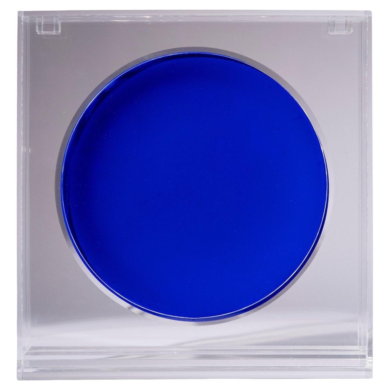 Piatto blu senza titolo di Yves Klein