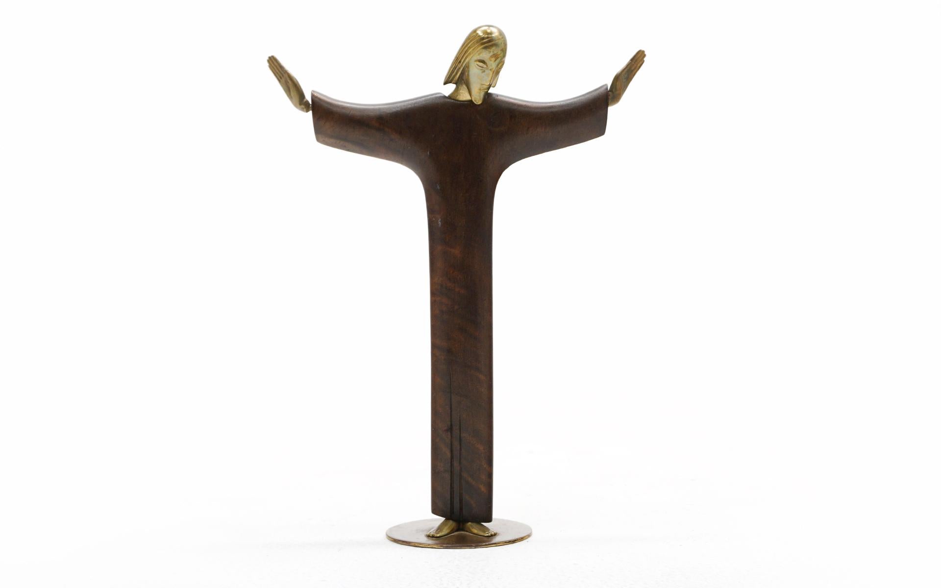 Seltene Tischskulptur ohne Titel (Jesus Christus) von Karl Hagenauer für die Werkstätte Hagenauer, Österreich, um 1950
Korpus aus brasilianischem Palisanderholz, Kopf und Hände aus Bronze. Eine Hand dreht sich an Ort und Stelle. Der Zustand ist