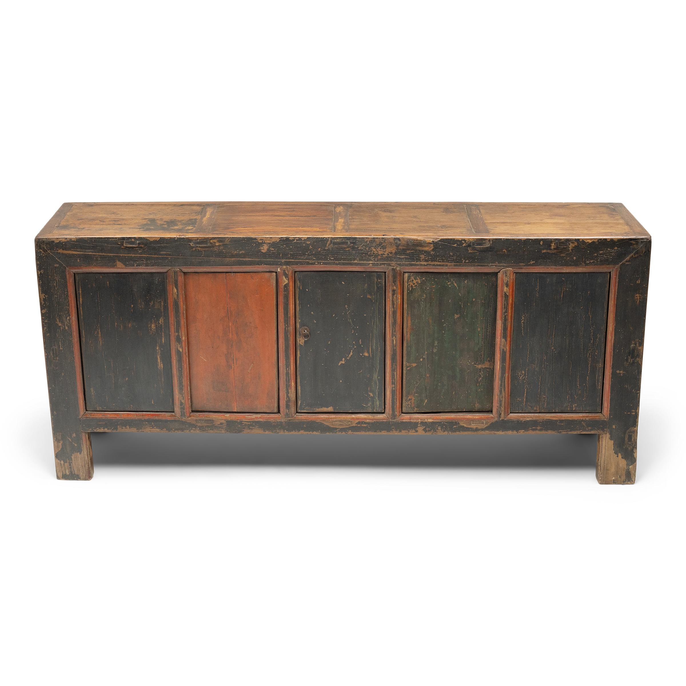 Chinois Sans titre (Coffer de porte rouge), vers 1900 en vente