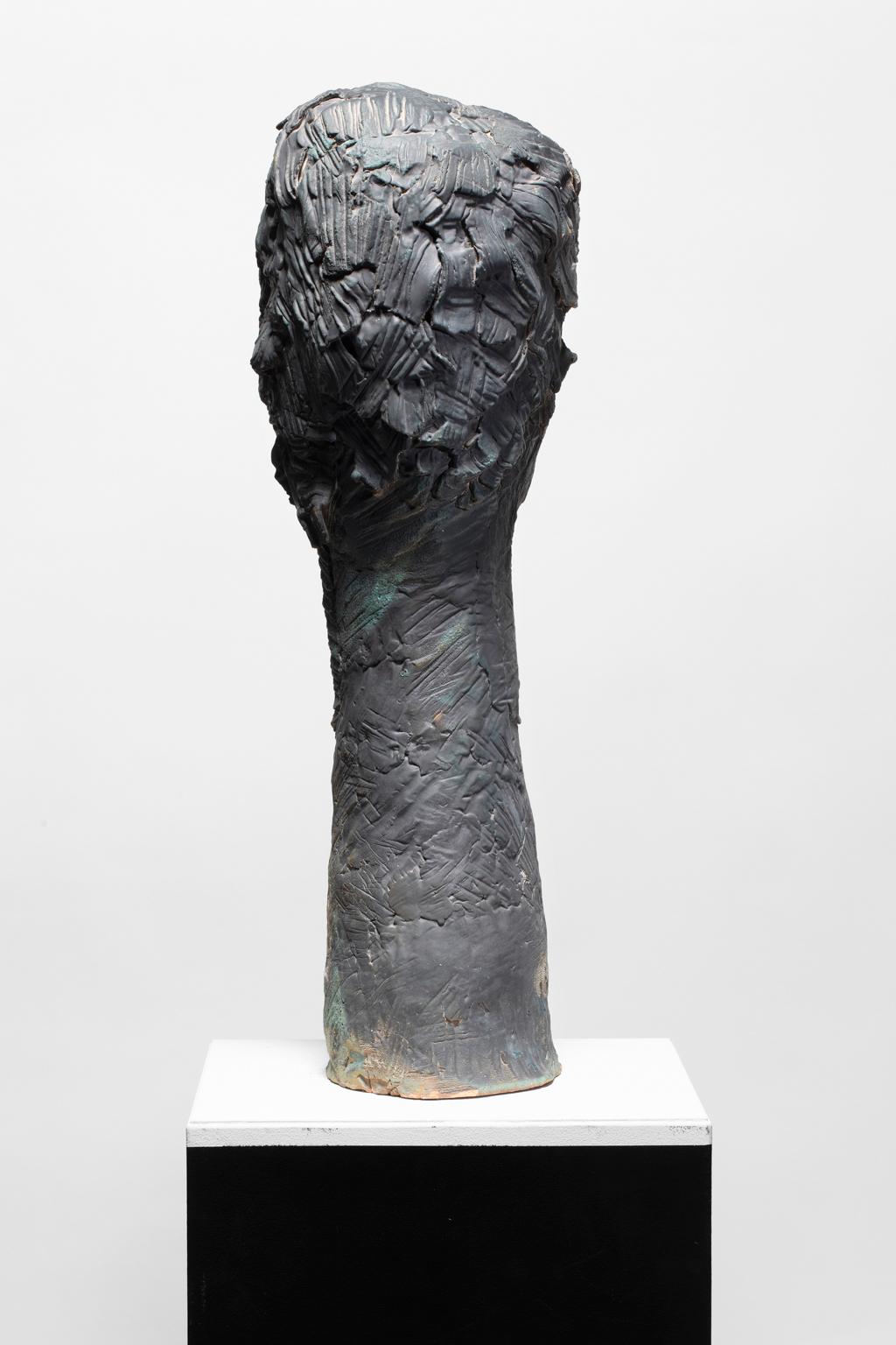 Judy Brady: Keramikkopf mit Skulptur (Handgefertigt) im Angebot