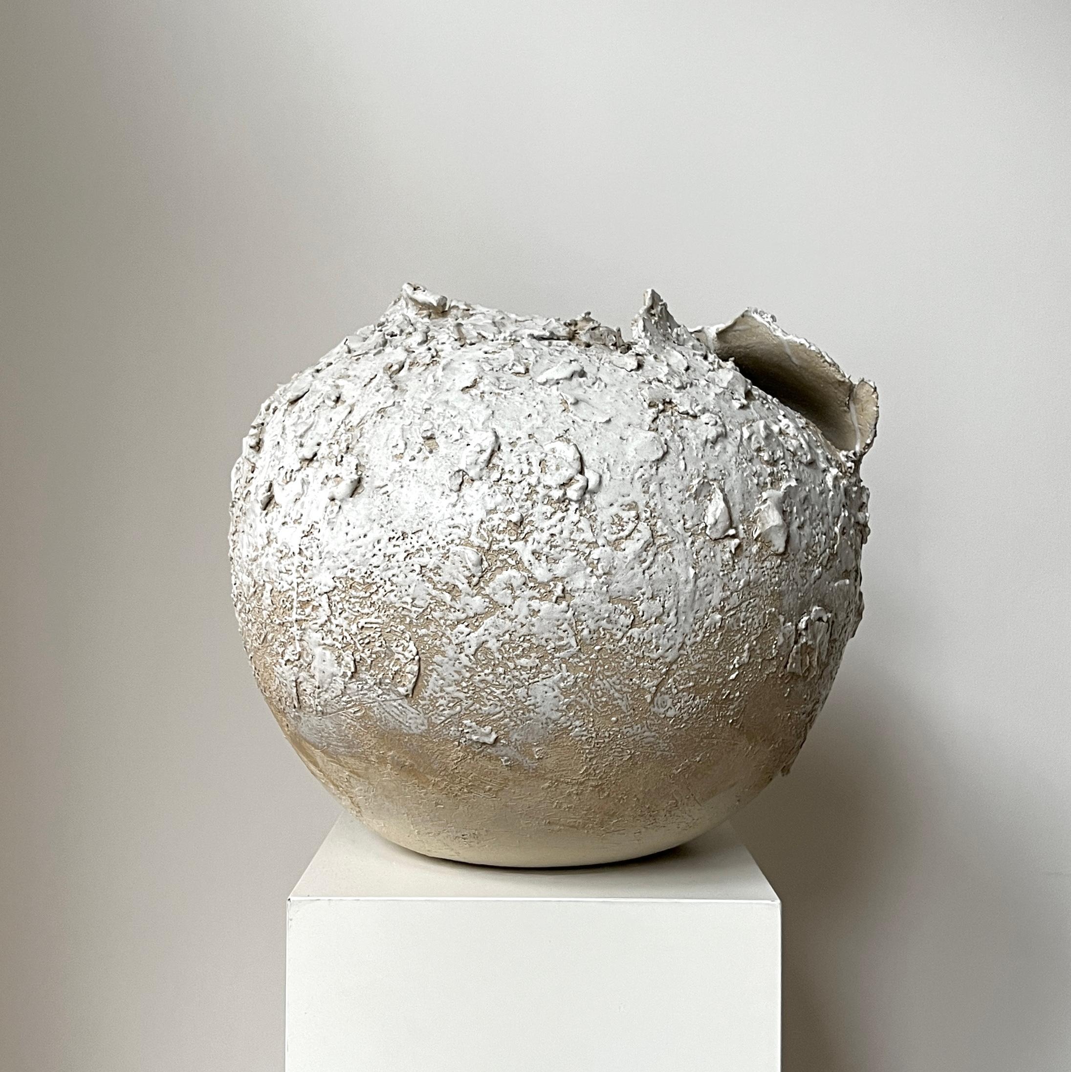 Hand-Crafted Untitled Stoneware Sculpture 11 by Laura Pasquino For Sale