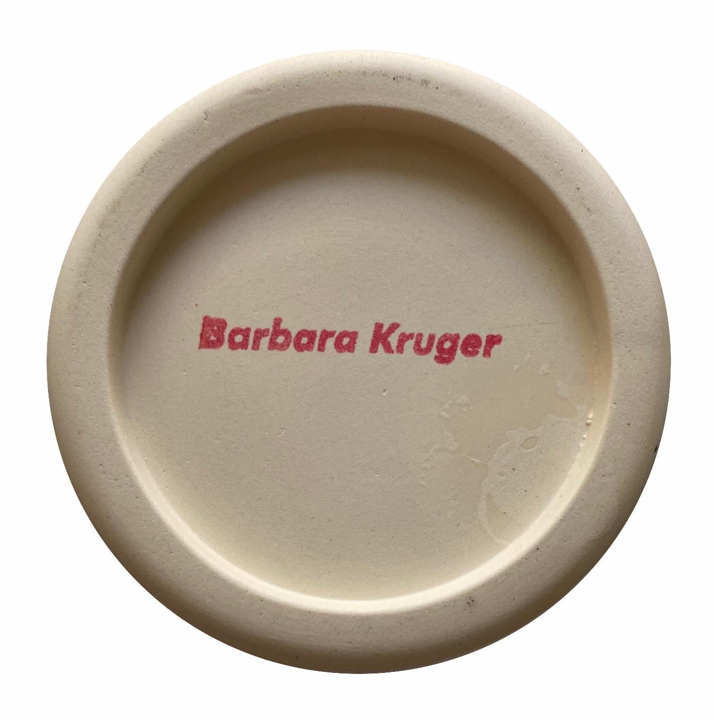 Ohne Titel „Vase“ von Barbara Kruger (amerikanisch) im Angebot
