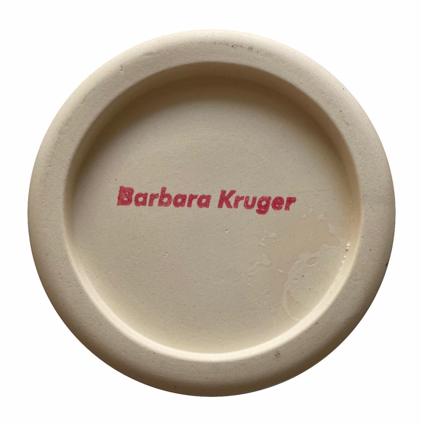 Americano Vaso senza titolo di Barbara Kruger in vendita