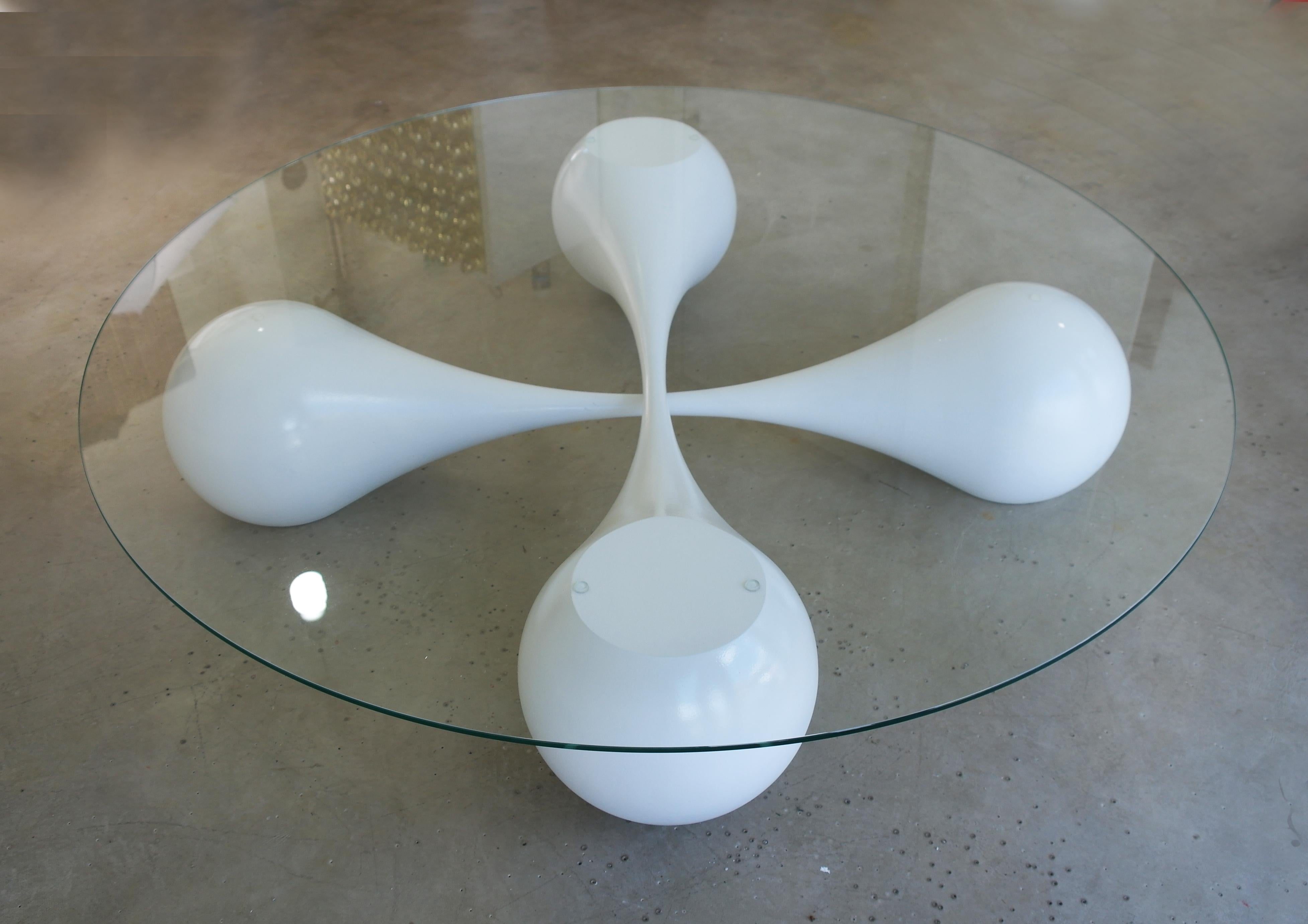 “Untouchables” Sculptural Streamline Shaped Coffee Table For Sale 4