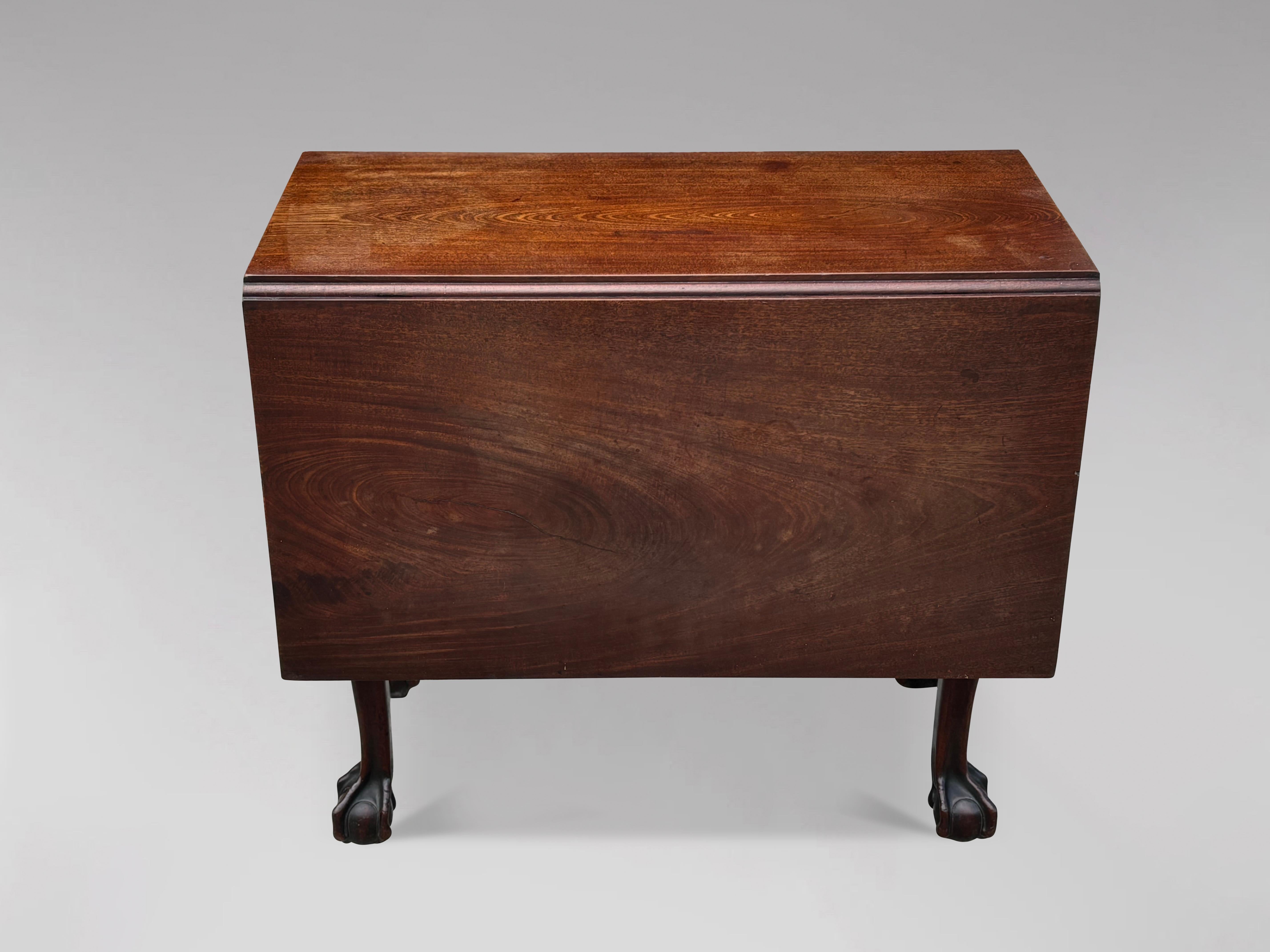 British Untouched Mid 18th Century George II Period Mahogany Drop-Leaf Dining Table For Sale