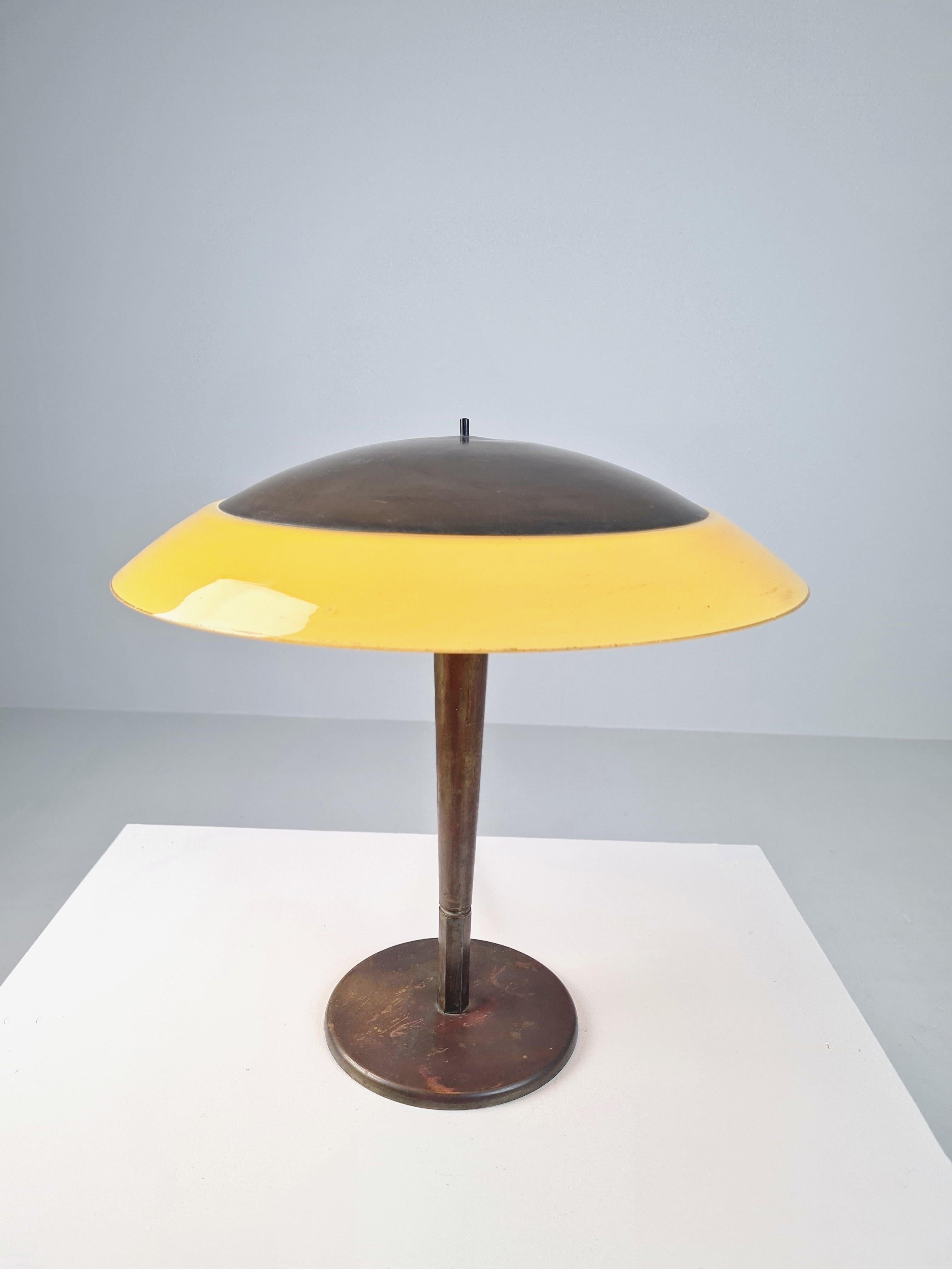 Lámpara de mesa tipo paraguas Paavo Tynell 'Intacta' Model 5061, Taito 1952-53 en venta 6