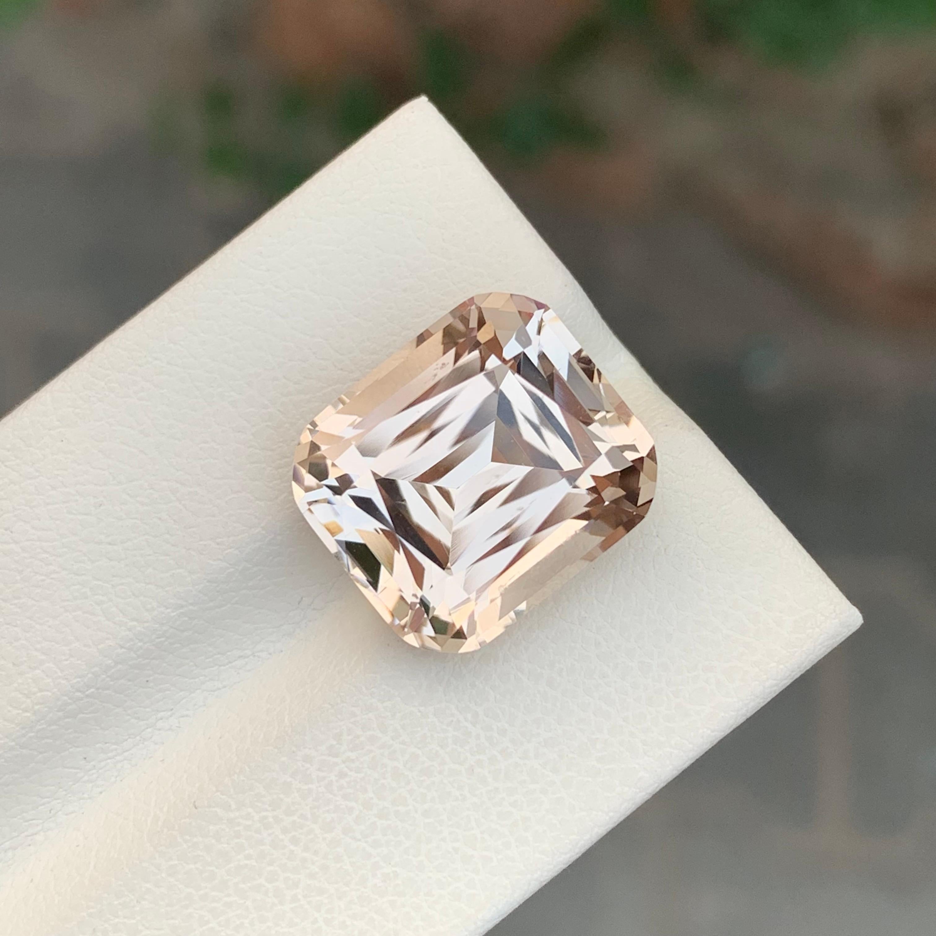 Topaze dorée non traitée 16,80 carats, taille coussin, en vrac en vente 2