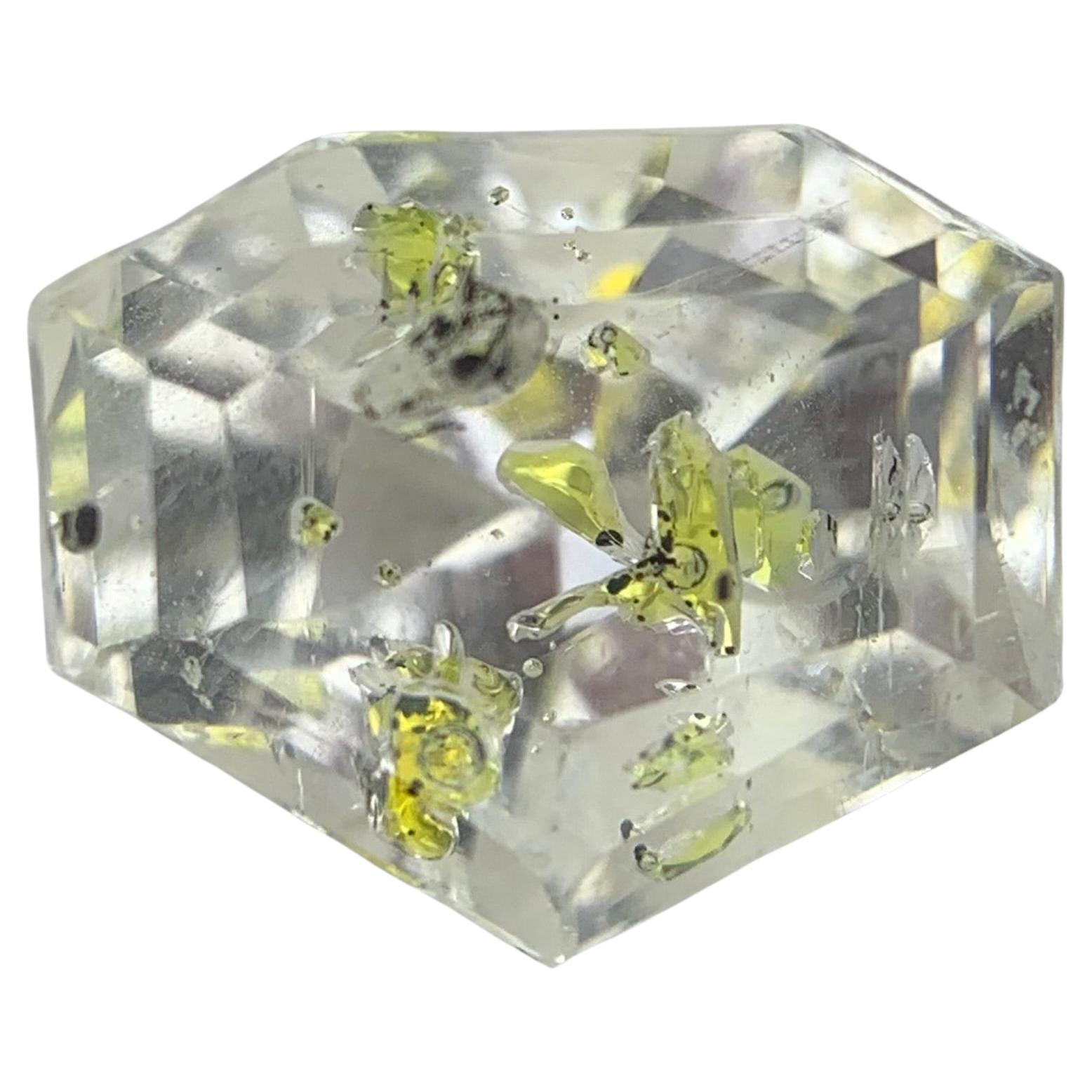 Untreated 5.15 Carat Faceted Petroleum Quartz With Moving Bubble For Sale