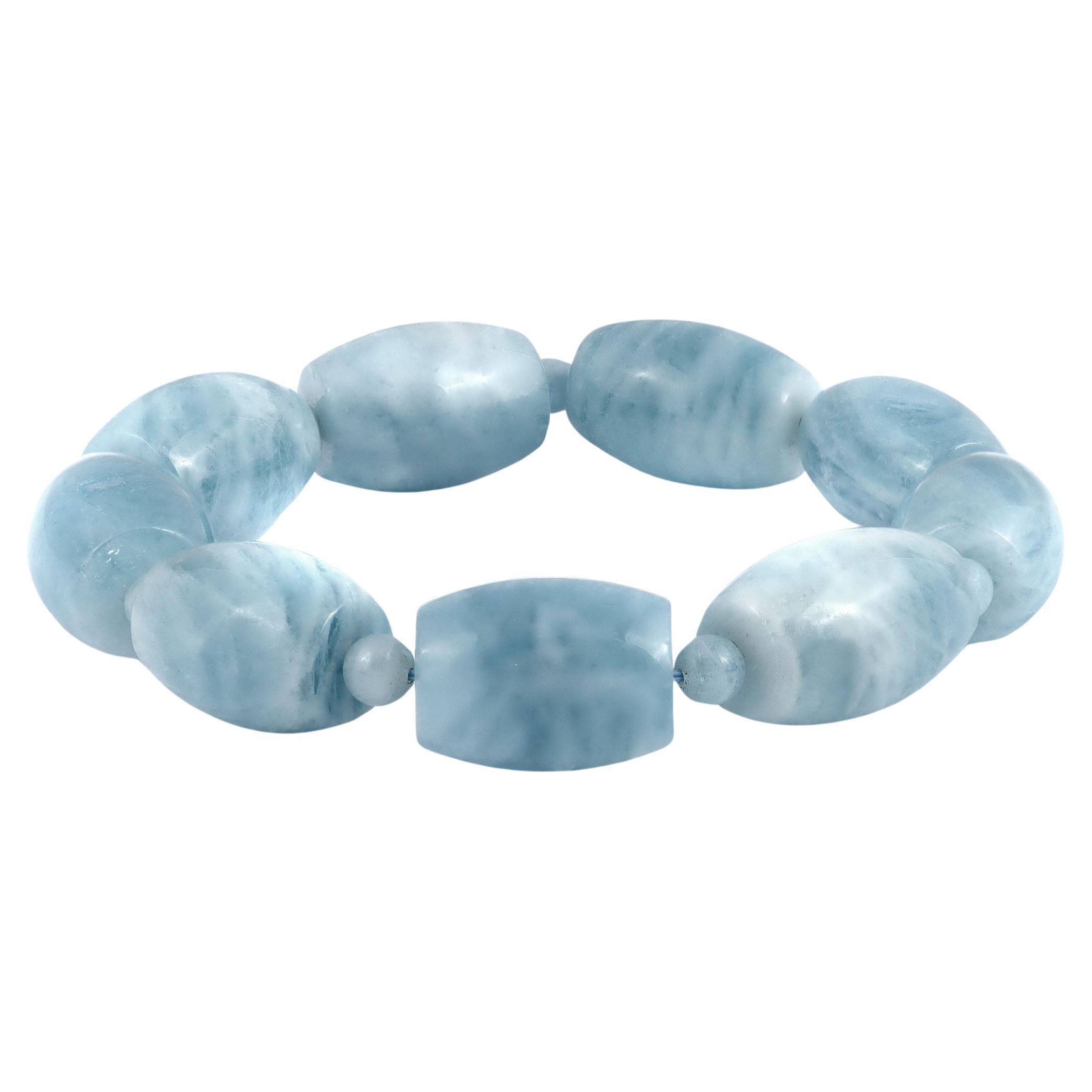 Untreated Blue Aquamarine Stone 312.81 cts with Expandable Silk Thread Bracelet For Sale