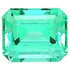 Anello di smeraldo non trattato con gemma da 0,68 carati dalla Russia certificato ICL