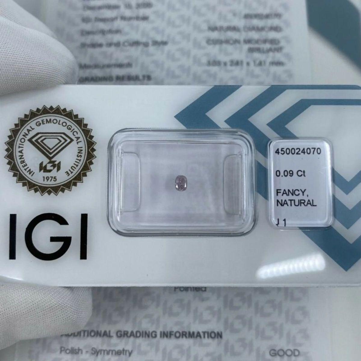 Untreated Fancy Pink Diamond IGI Certified 0.09ct Sealed Blister I1 Cushion Cut 5