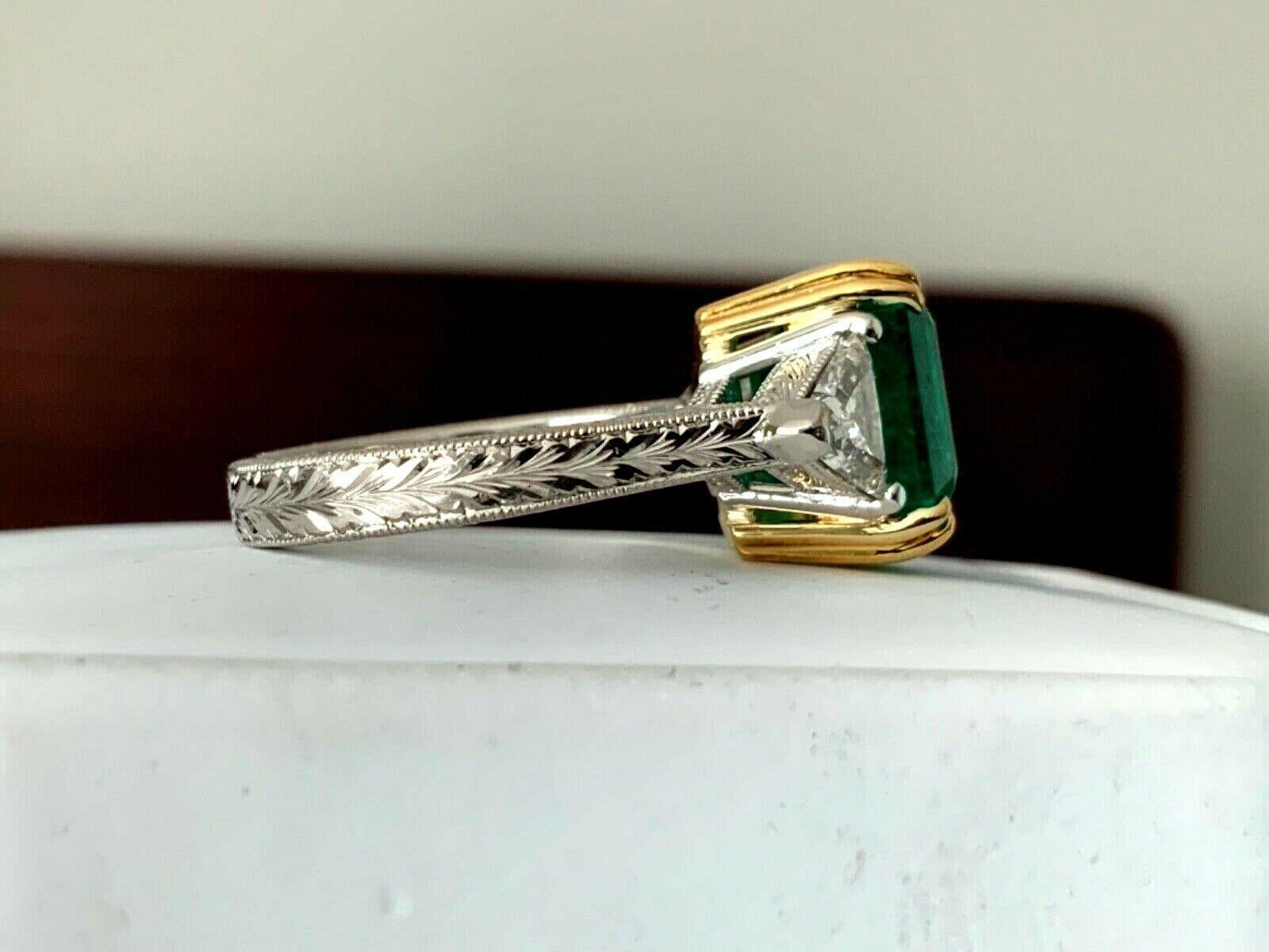 Untreated Green Emerald 5.00 Carat GIA Certified with Platinum and Diamond Ring For Sale 5