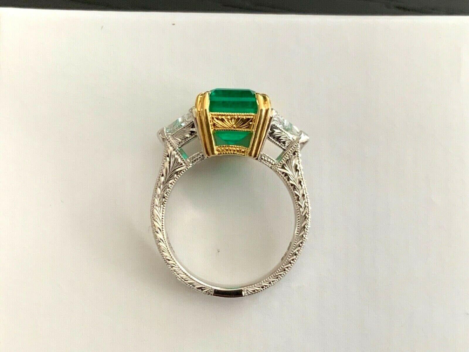 Untreated Green Emerald 5.00 Carat GIA Certified with Platinum and Diamond Ring For Sale 6