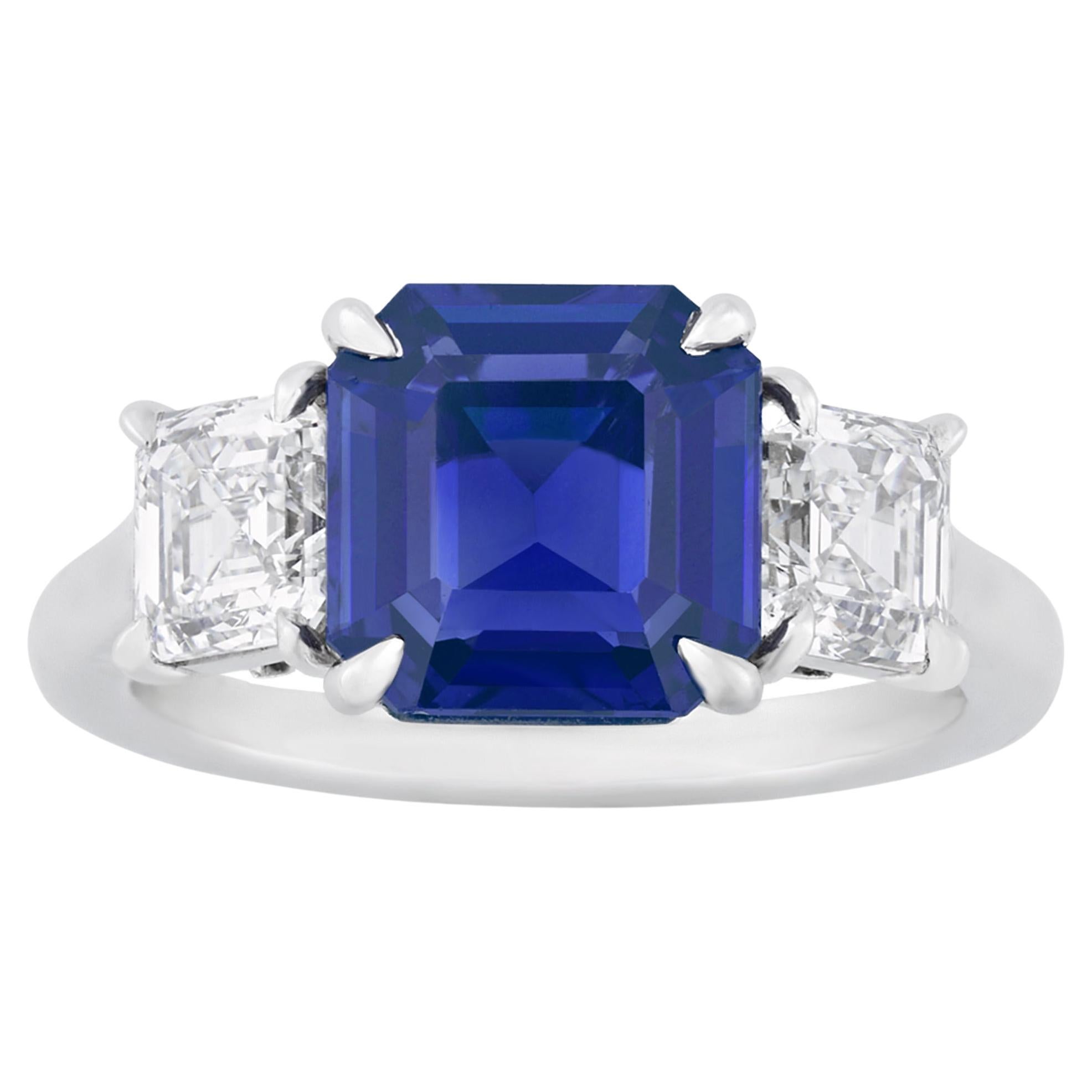 Untreated Kashmir Sapphire Ring, 3.32 Carats For Sale