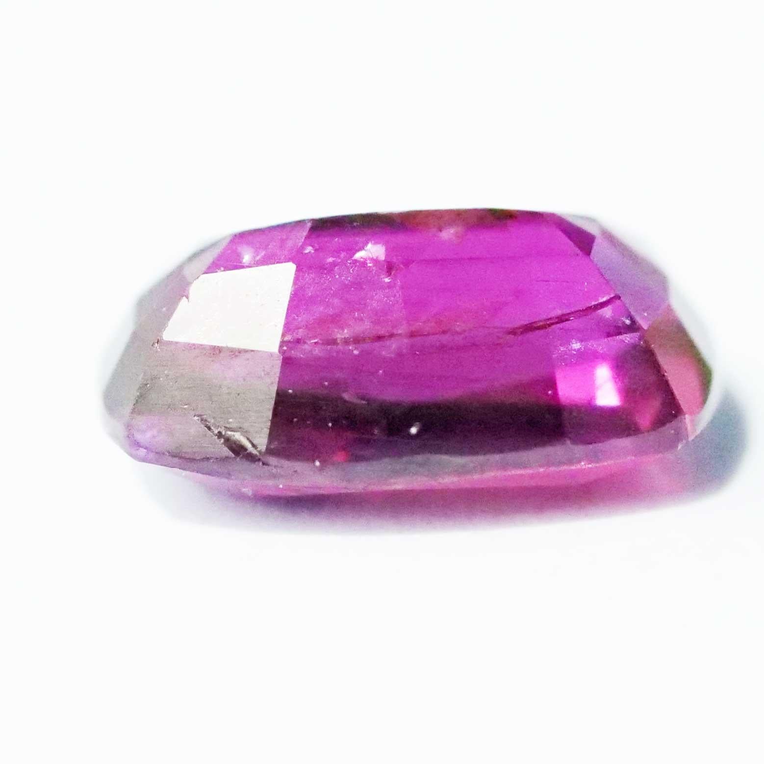 Rubí sin tratar Andilamena Madagascar 1,89 ct GRA certificado 9x5x4 mm Cojín en venta 2
