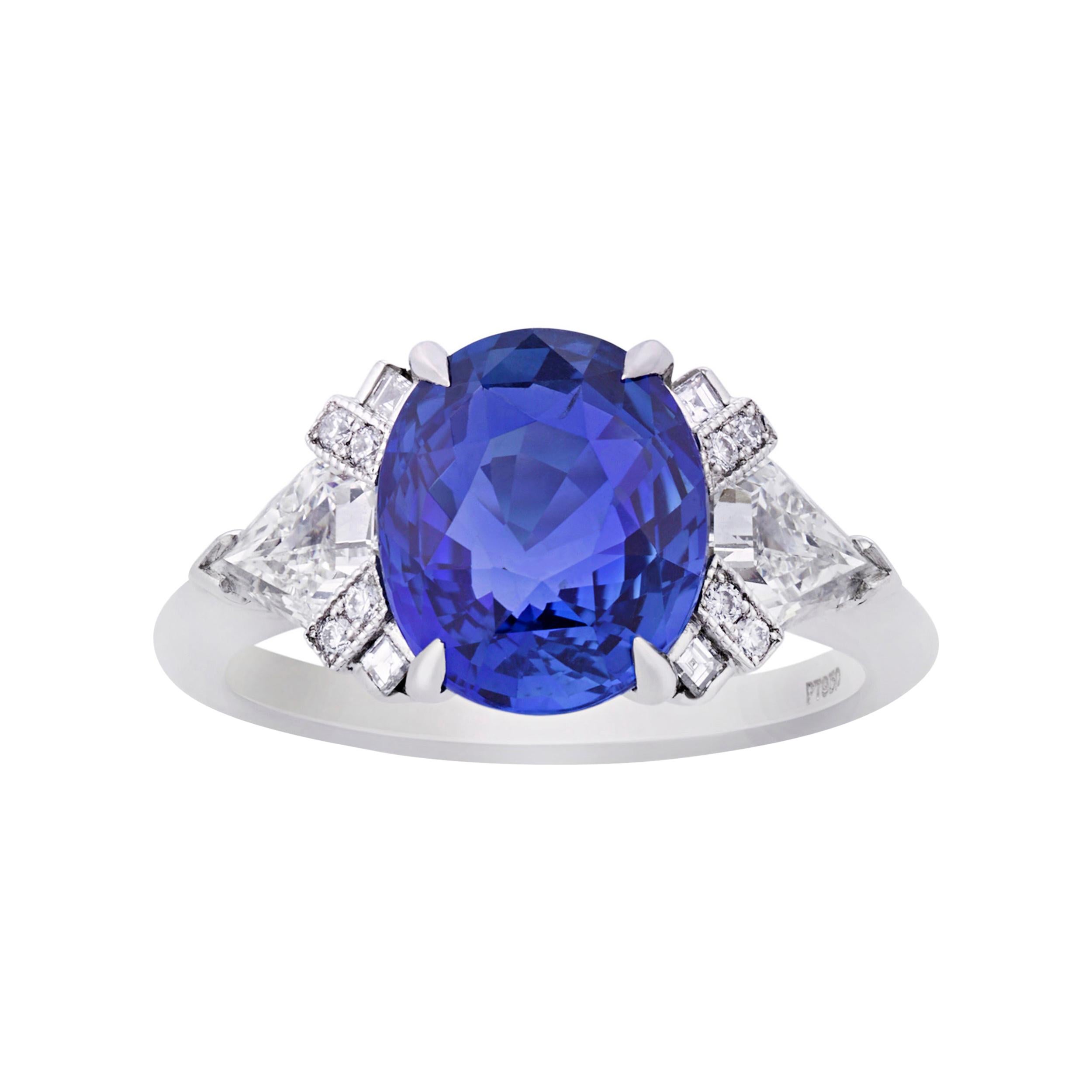 Untreated Sapphire Ring by Raymond Yard, 4.07 Carats
