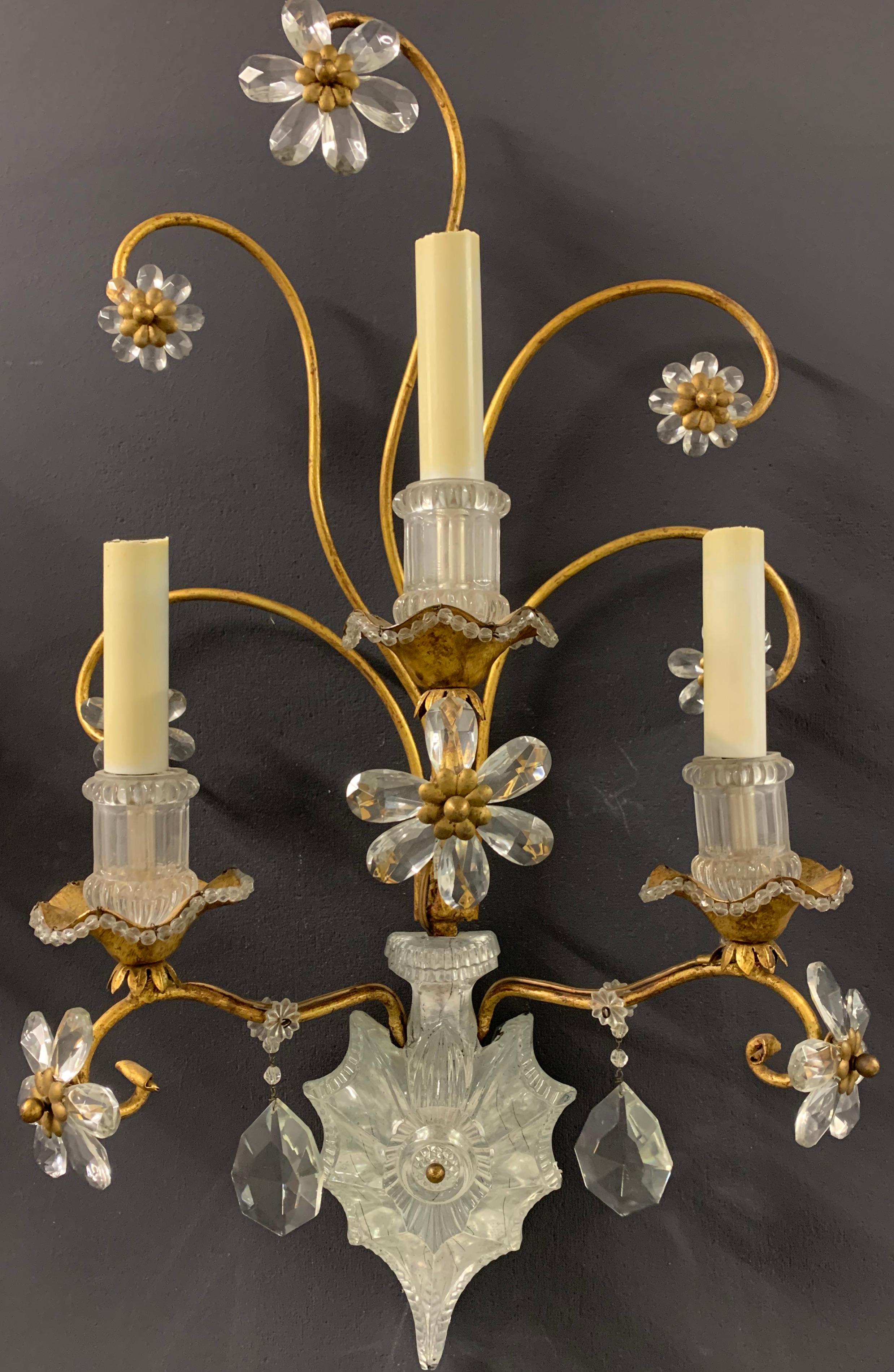Crystal glass and gilt metal. Handcrafted with amazing details.