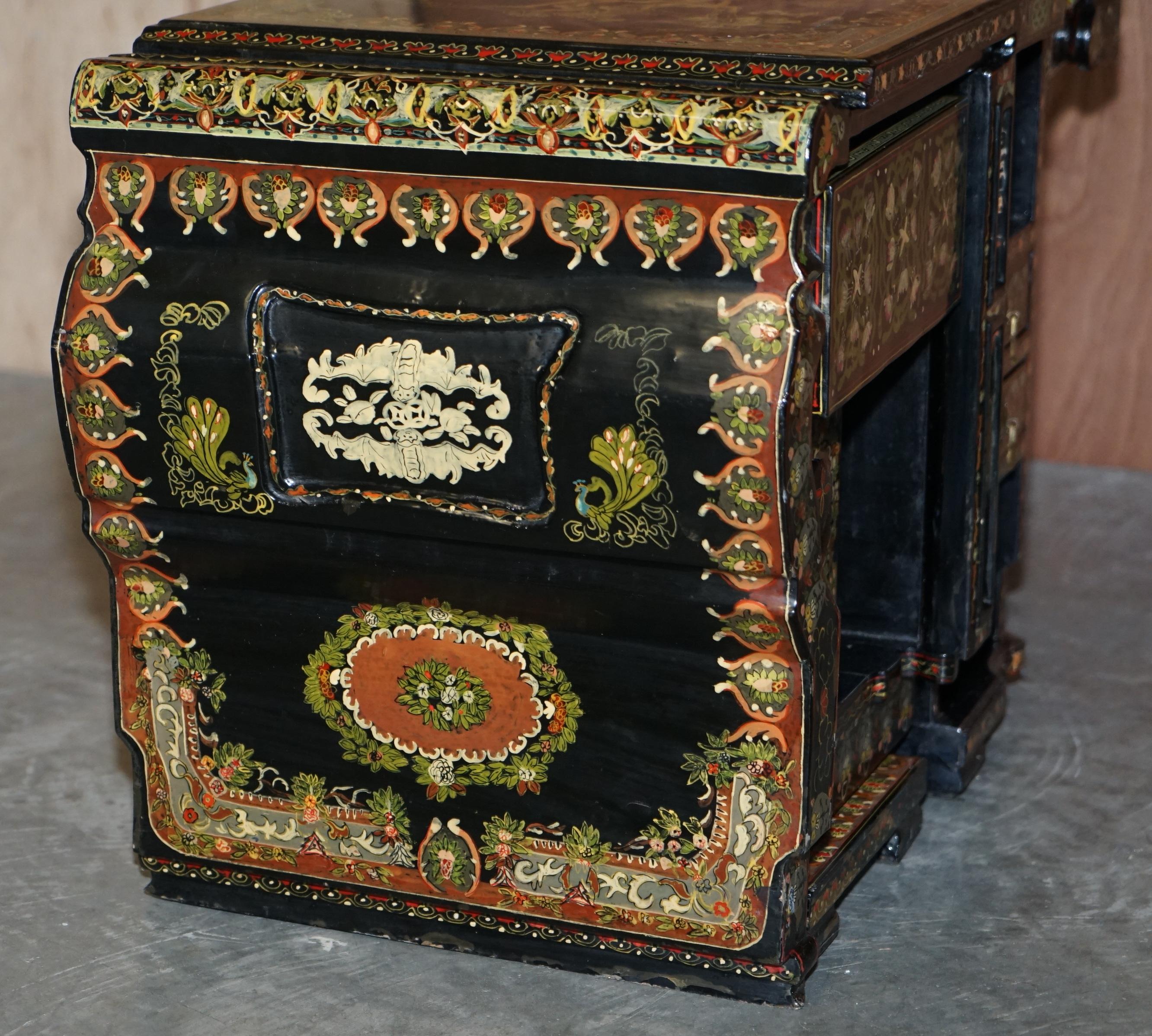 Painted UNUSUAL VINTAGE METAMORPHIC ORIENTAL CHINESE NEST OF SIDE TABLES WiTH DRAWERS