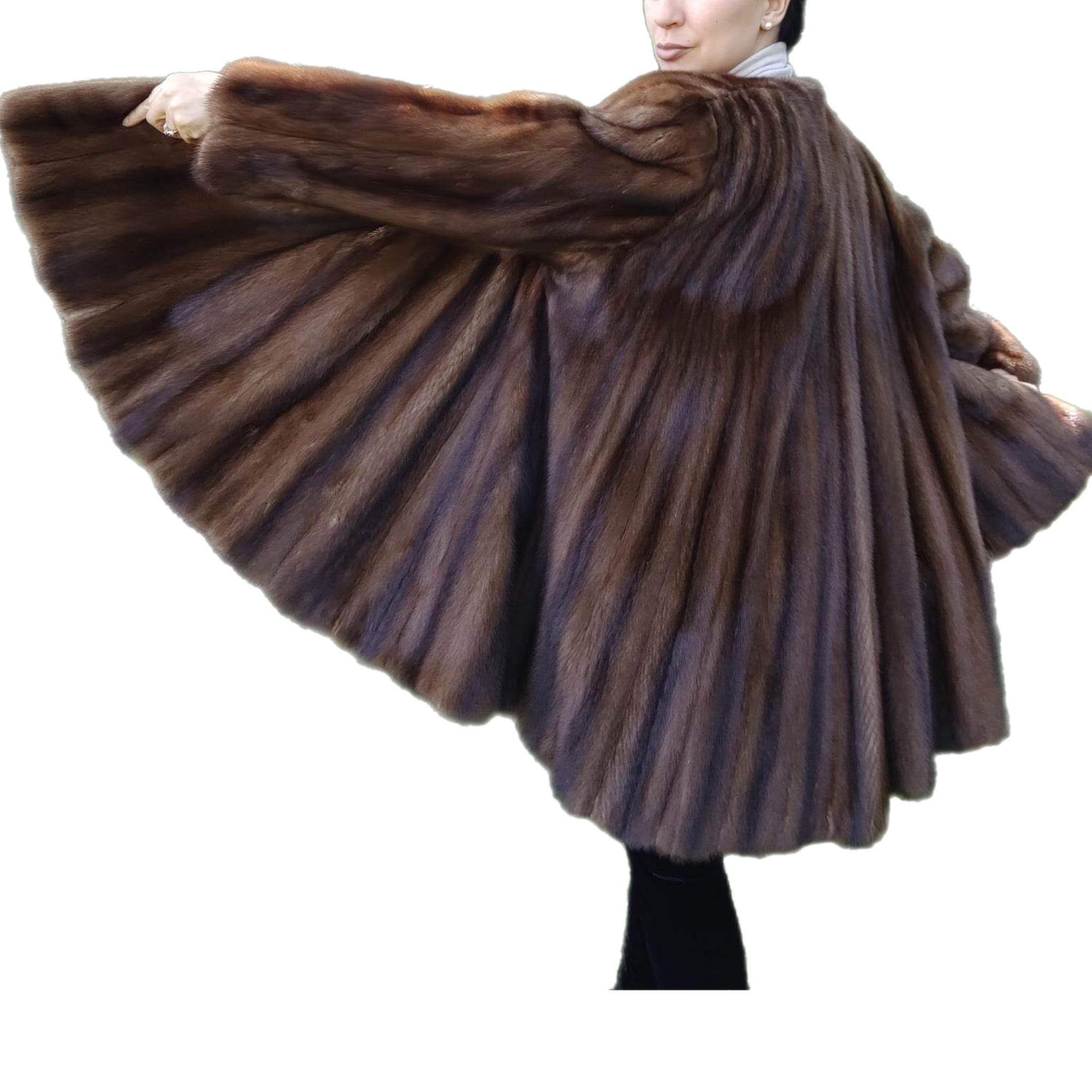 Unused Birger Christensen Demi Buff Wide Sweep Mink Fur Coat (24/XXL) For Sale 2