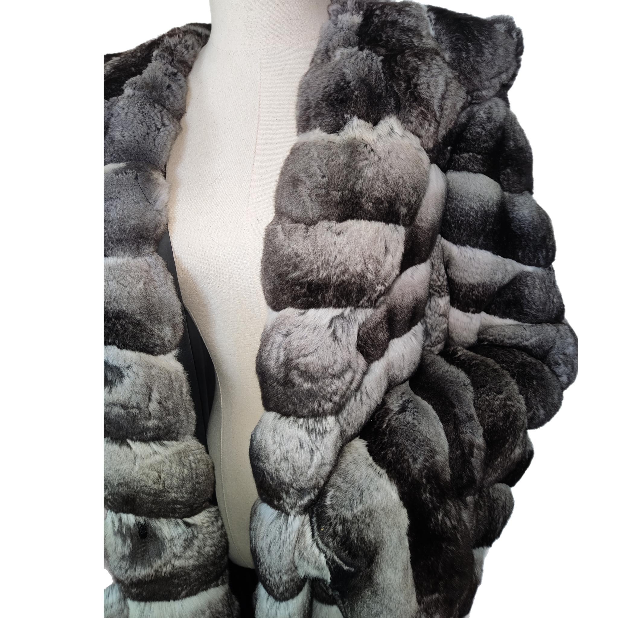 Inutilisé Birger Christensen Empress Chinchilla Fur Coat 12 - 18 L  en vente 8