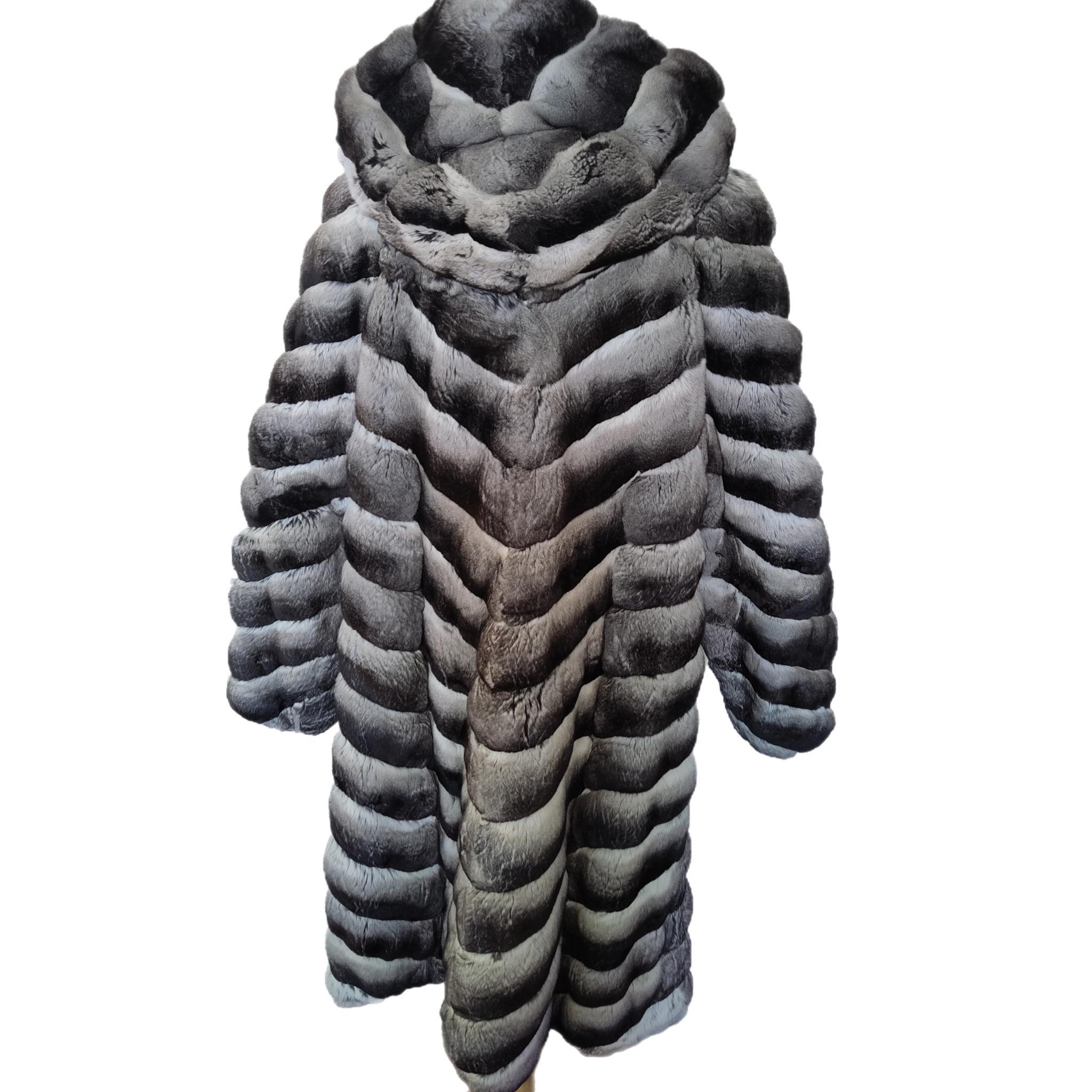 Inutilisé Birger Christensen Empress Chinchilla Fur Coat 12 - 18 L  en vente 9