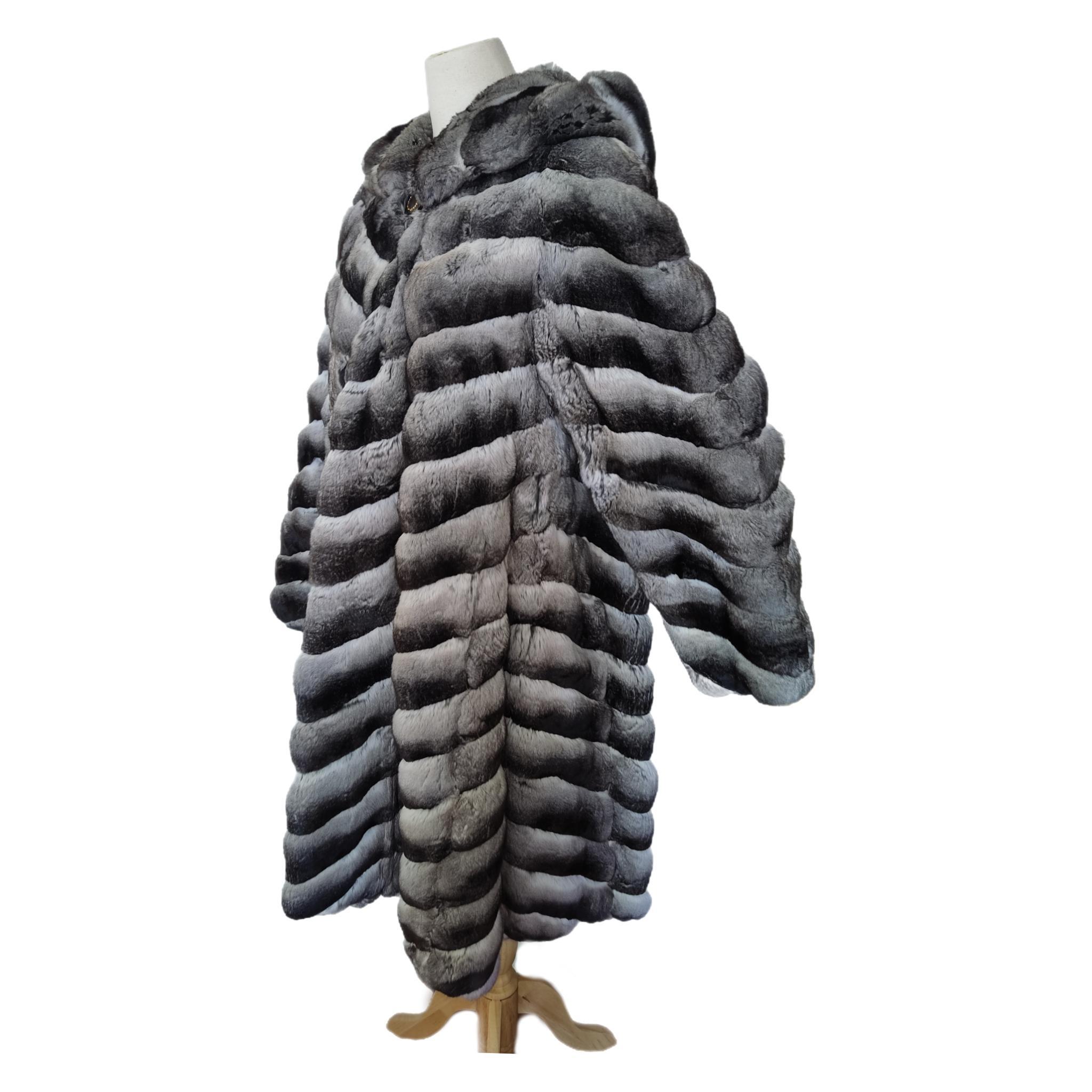 Inutilisé Birger Christensen Empress Chinchilla Fur Coat 12 - 18 L  en vente 1