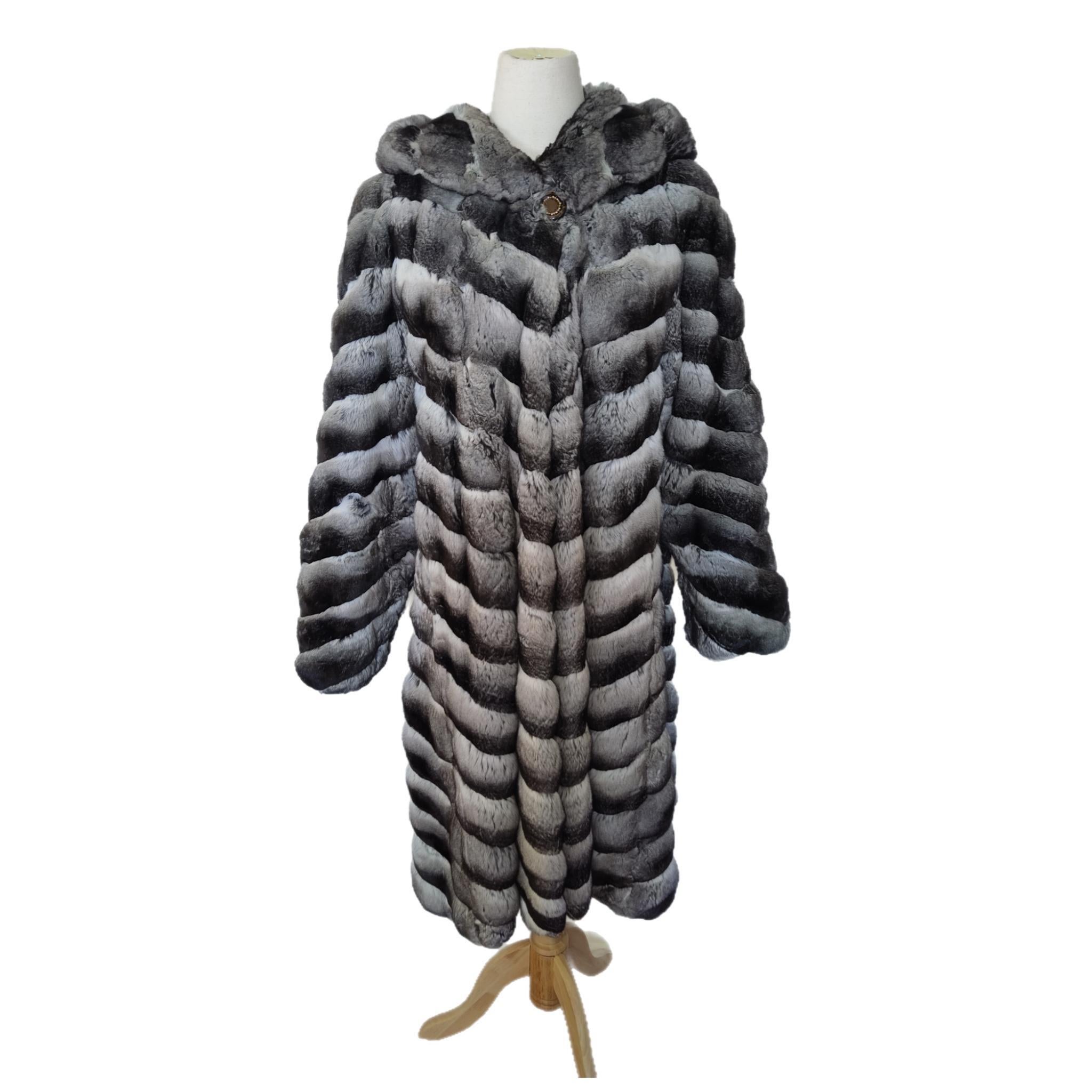 Inutilisé Birger Christensen Empress Chinchilla Fur Coat 12 - 18 L  en vente 5