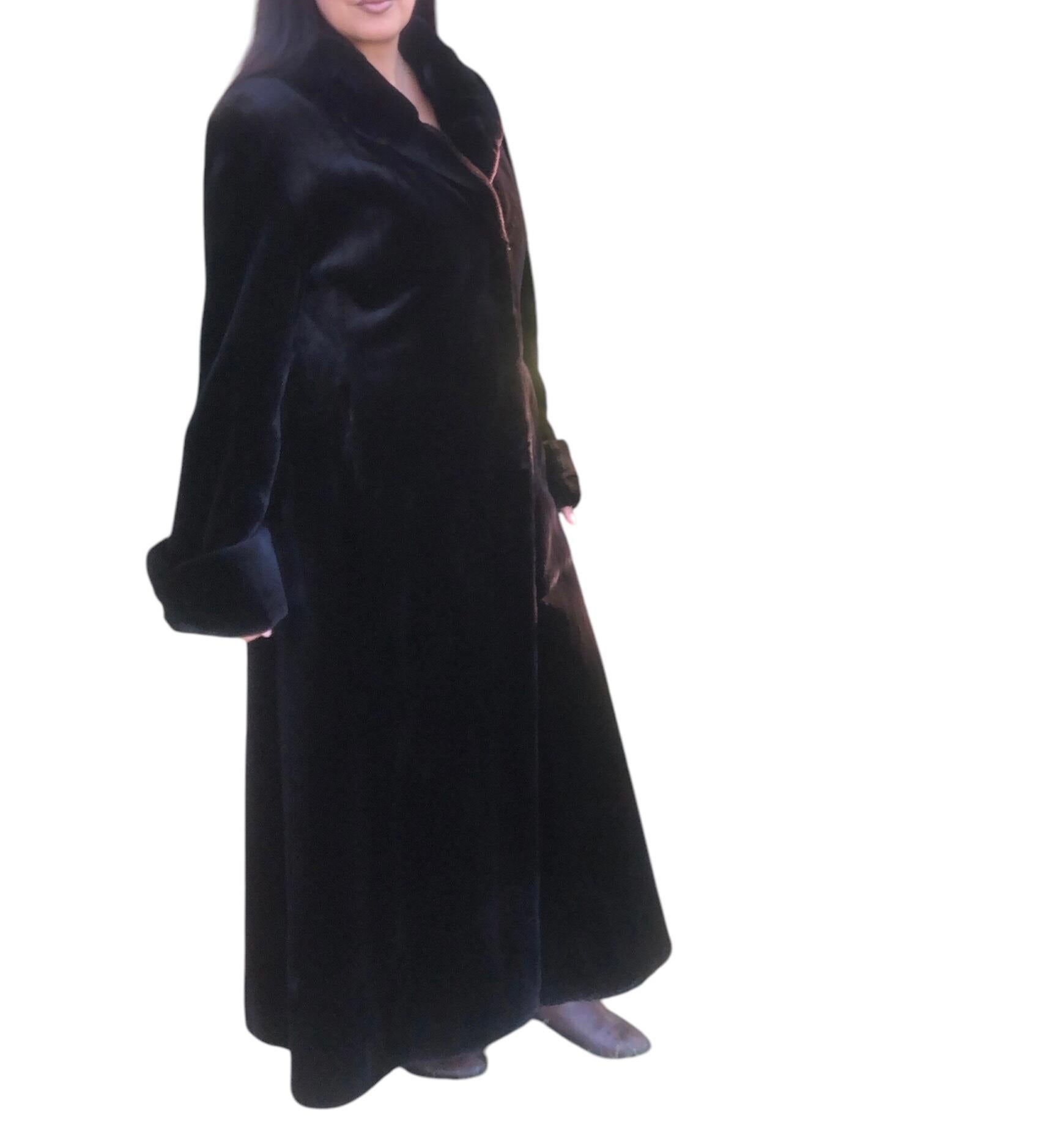 Unused Birger Christensen female sheared Mink Fur Coat (6/S) In New Condition For Sale In Montreal, Quebec