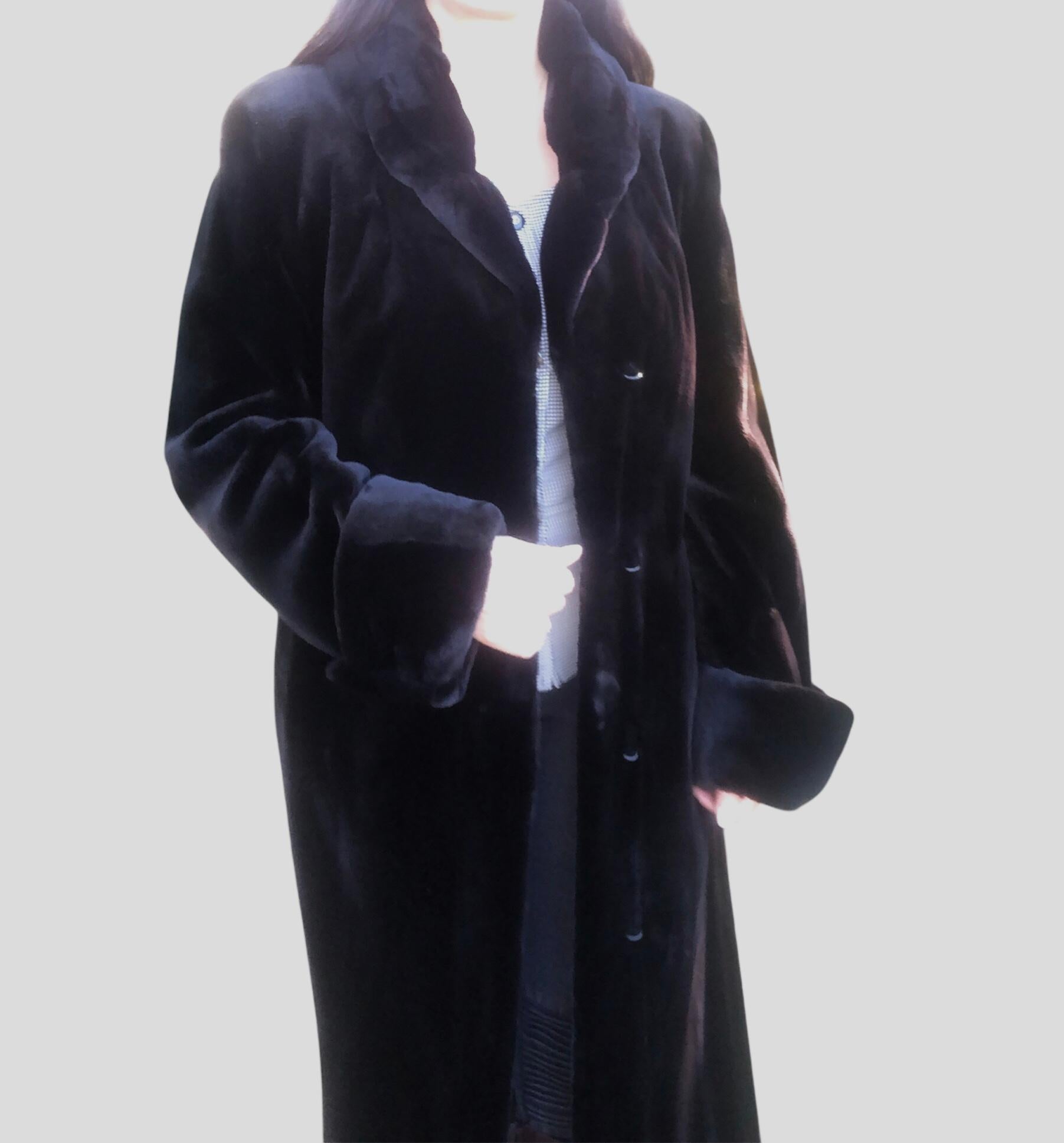 Unused Birger Christensen female sheared Mink Fur Coat (6/S) For Sale 2