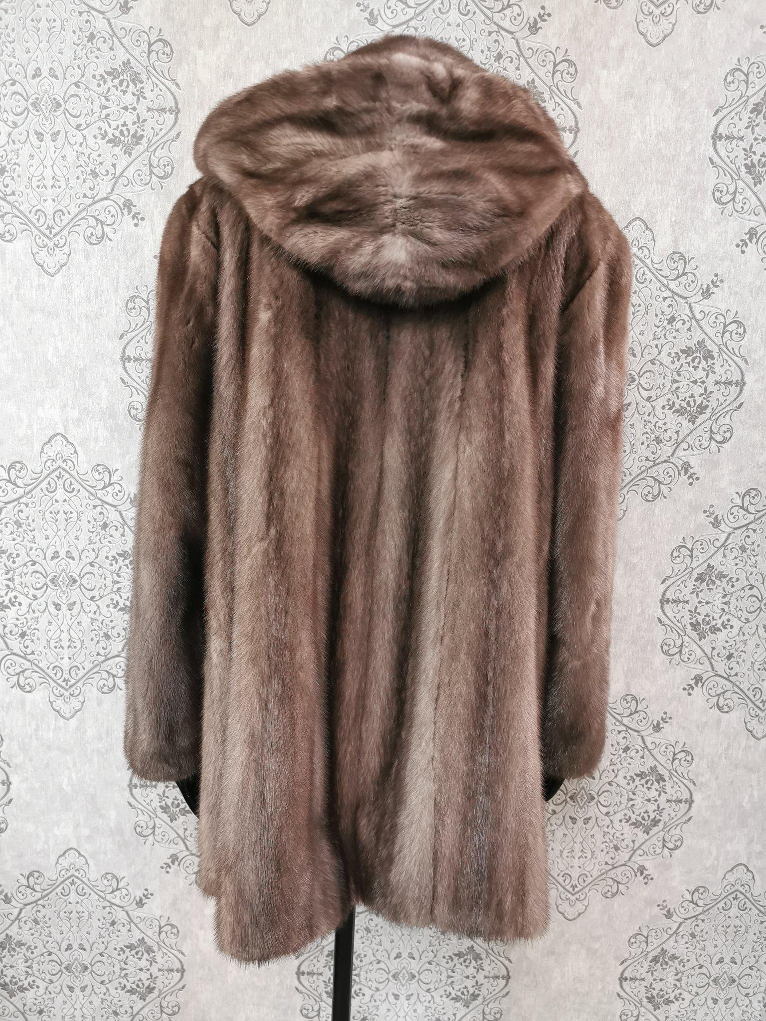 Unused blue iris mink fur coat with a hood size 12 For Sale 1