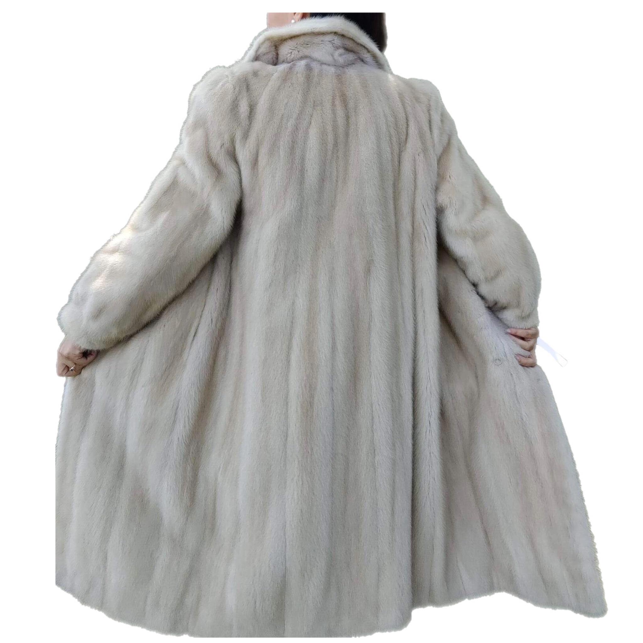 ~Unused Tourmaline gray Mink Fur Coat (Size 10 - M)  For Sale 6