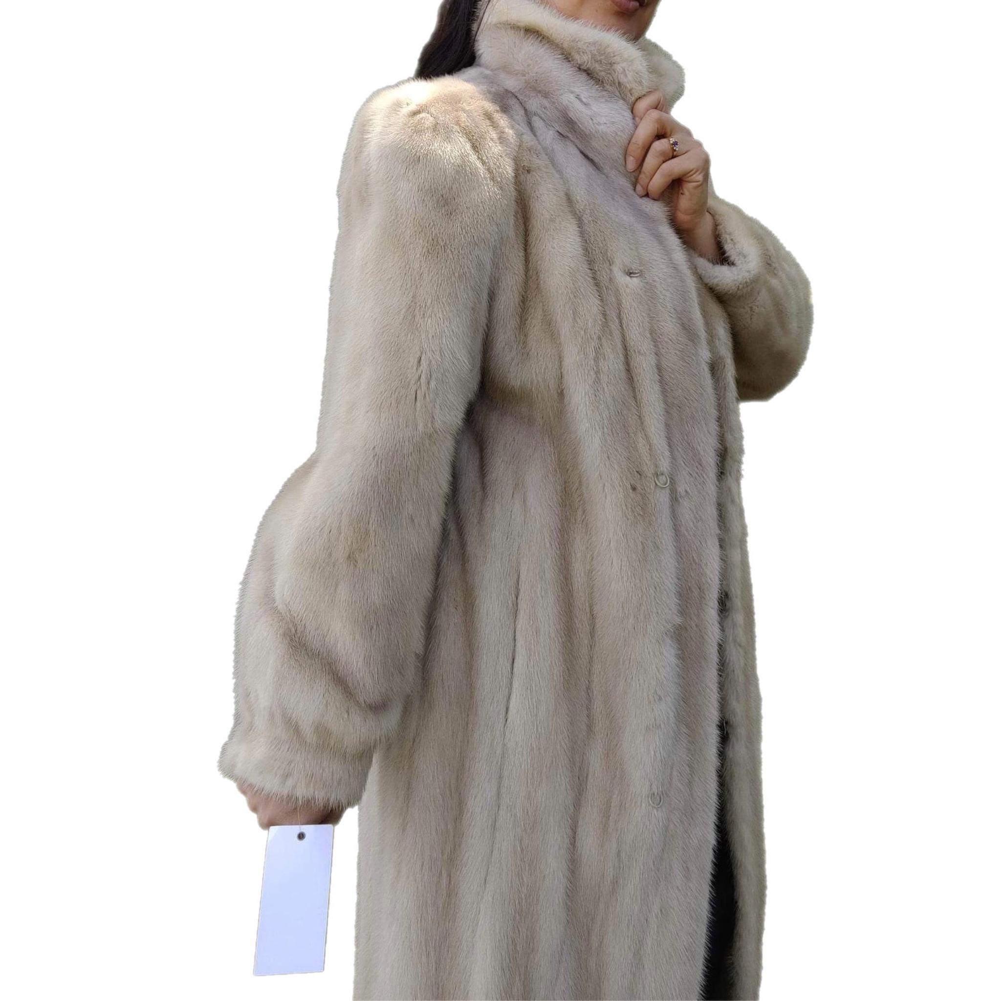 ~Unused Tourmaline gray Mink Fur Coat (Size 10 - M)  For Sale 3
