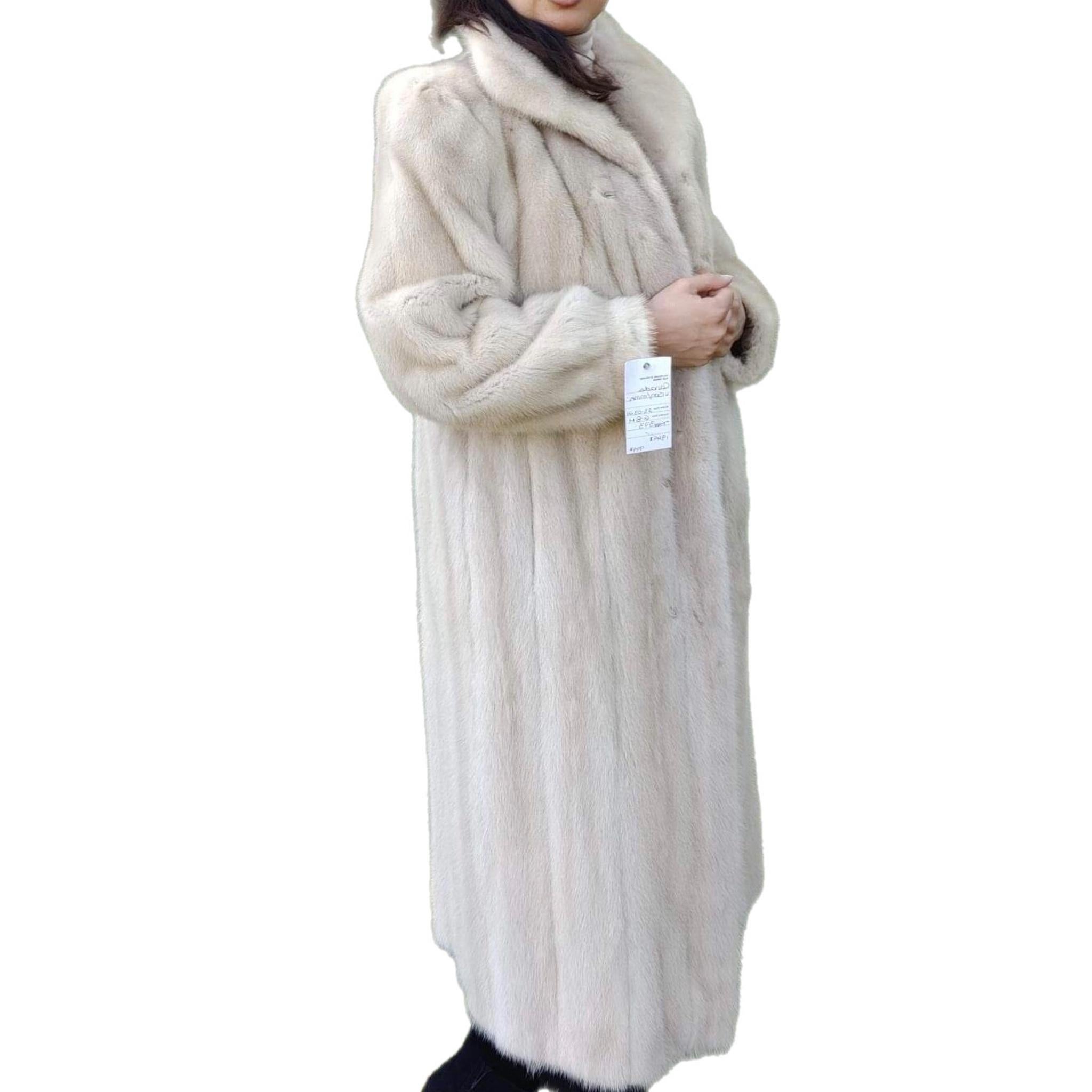~Unused Tourmaline gray Mink Fur Coat (Size 10 - M)  For Sale 4